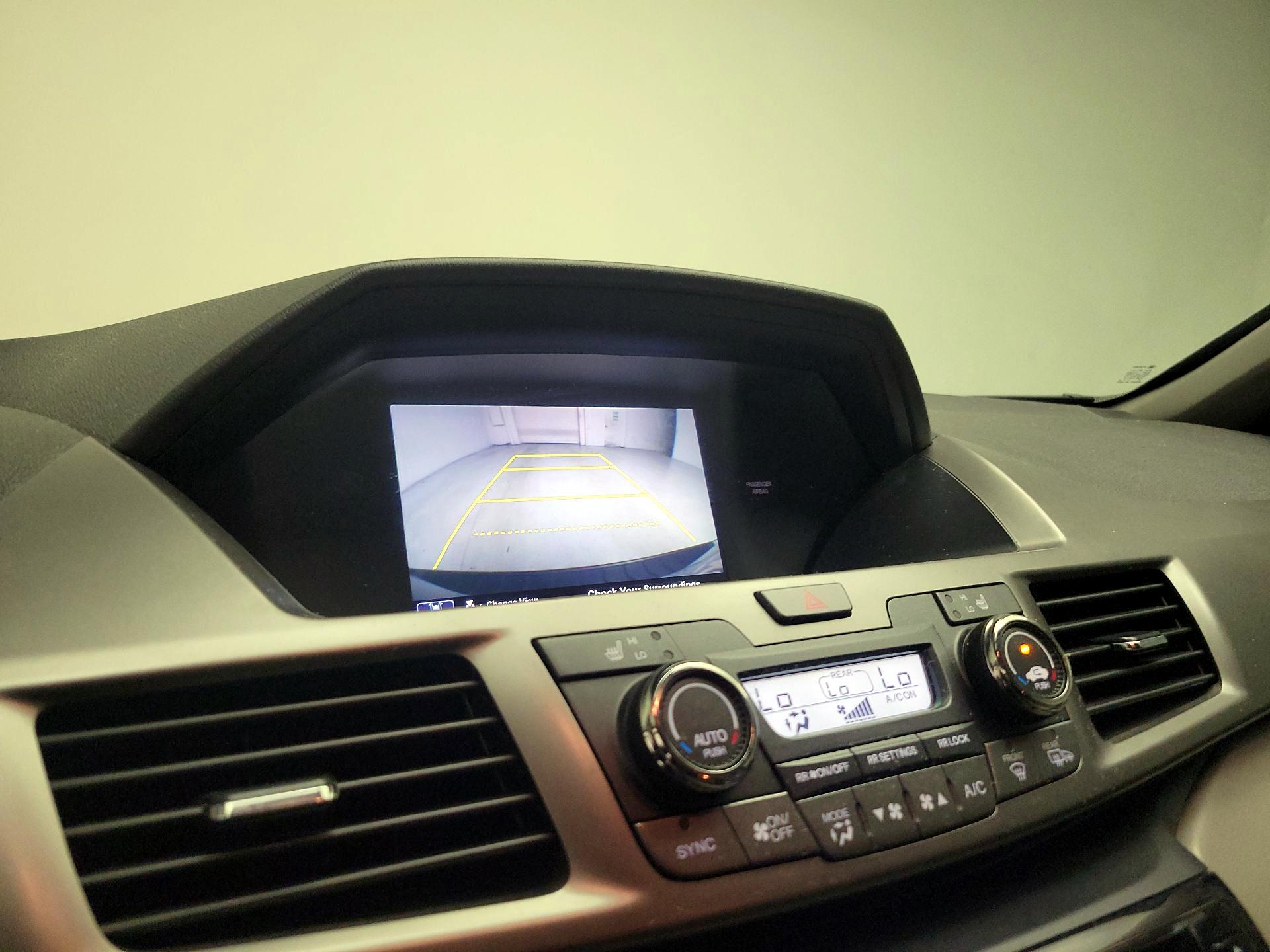 Thumbnail: 2016 Honda Odyssey - 14
