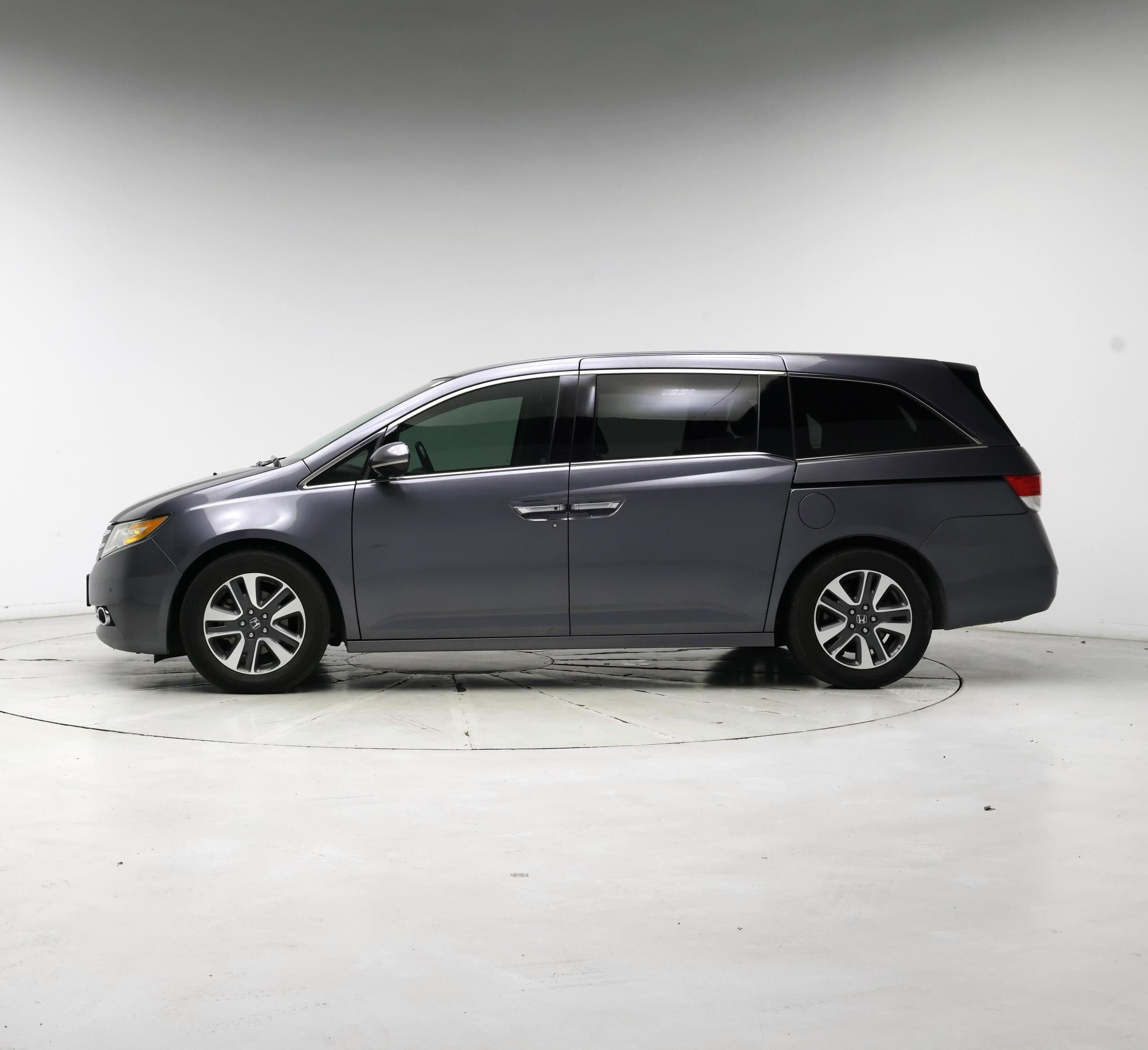 Thumbnail: 2016 Honda Odyssey - 3