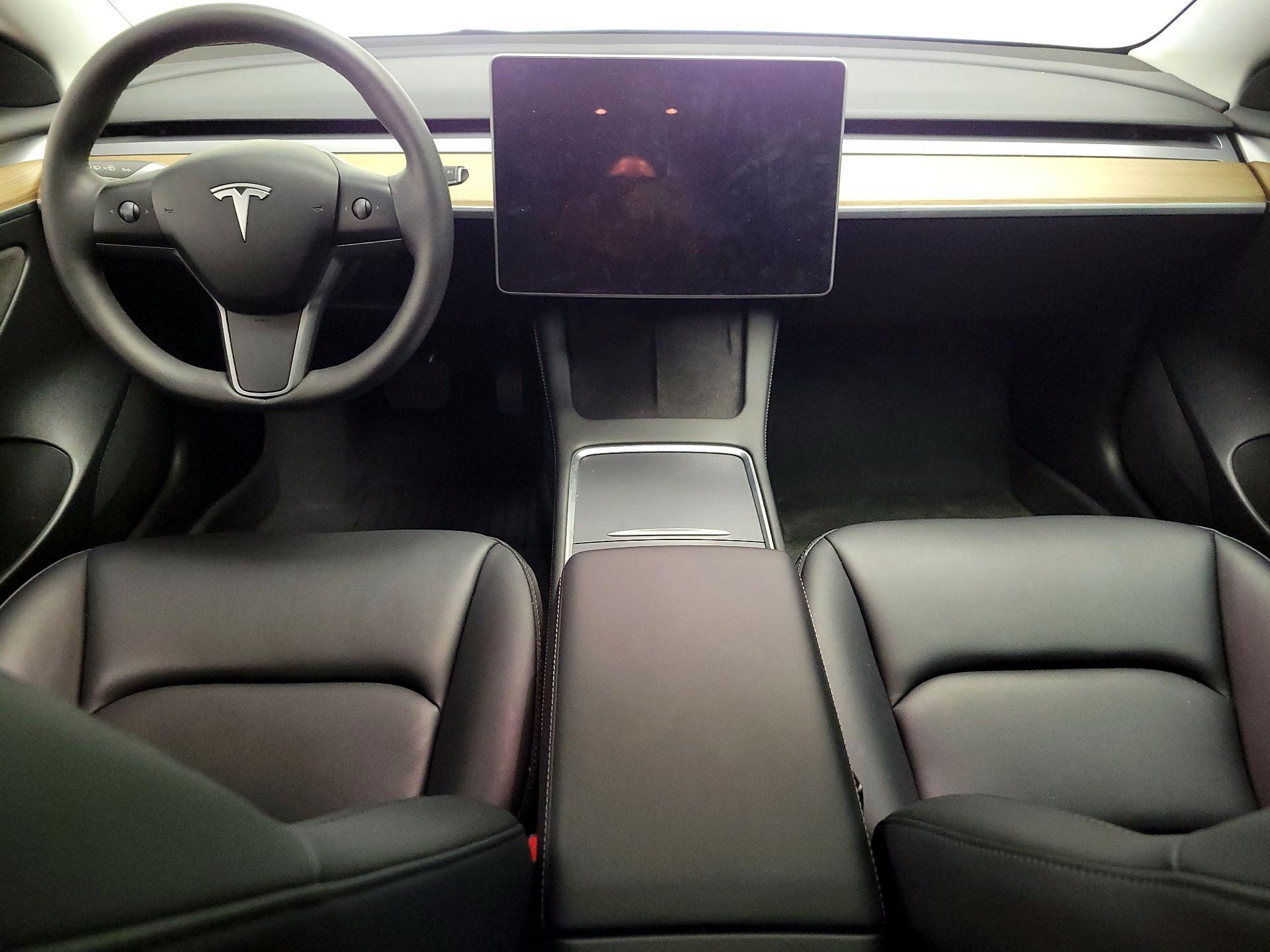 Thumbnail: 2023 Tesla Model 3 - 9