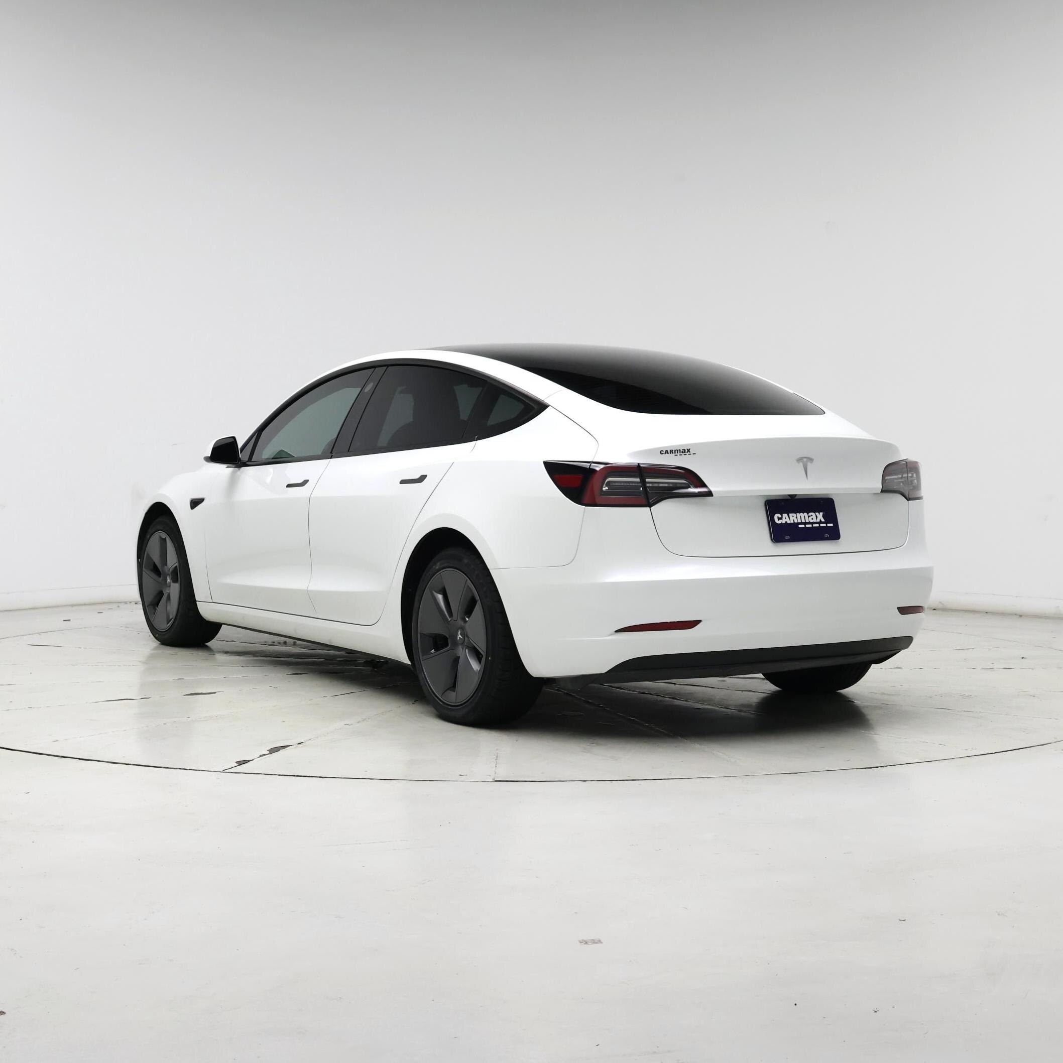 Thumbnail: 2023 Tesla Model 3 - 2