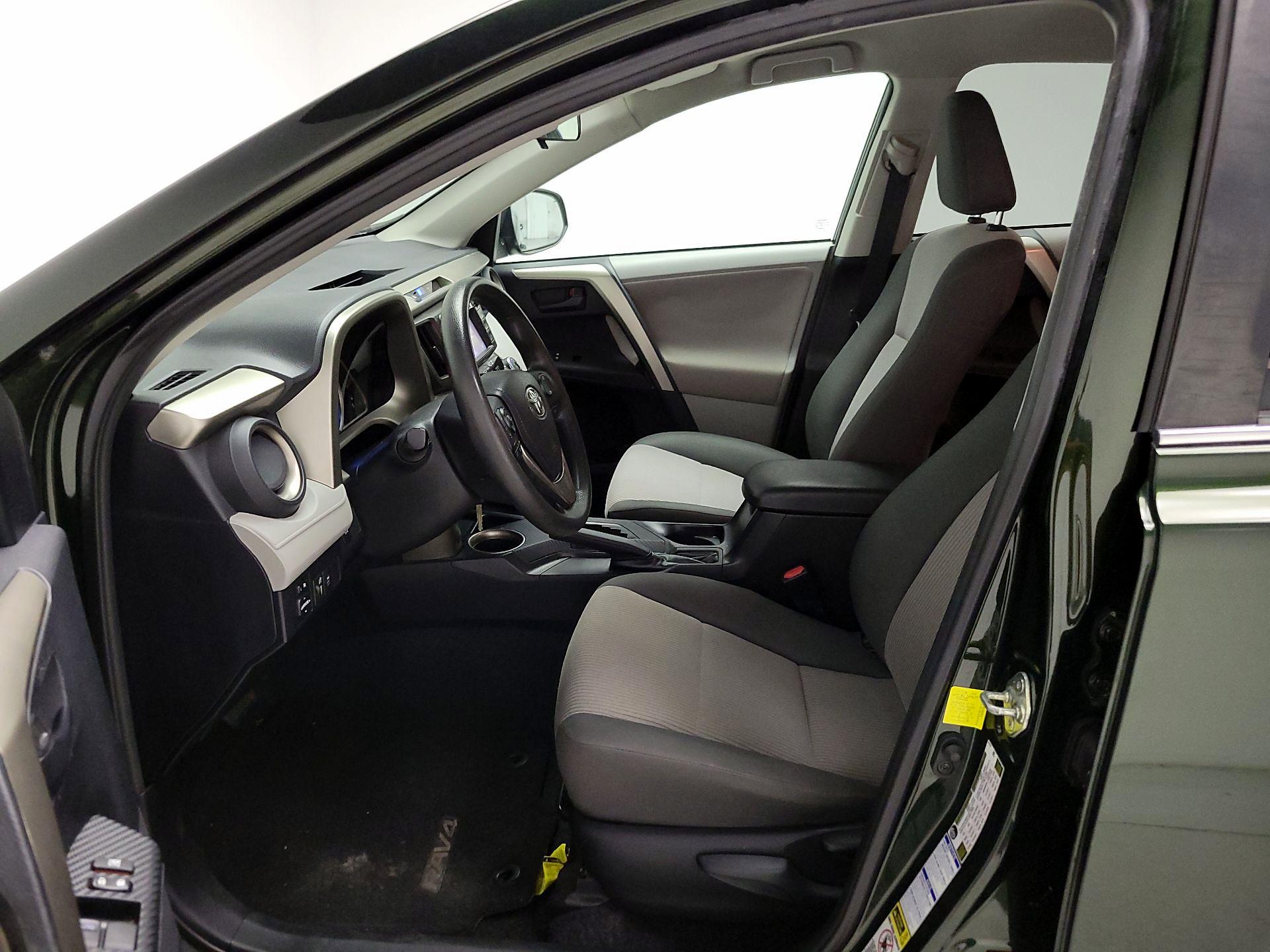 Thumbnail: 2013 Toyota RAV4 - 11
