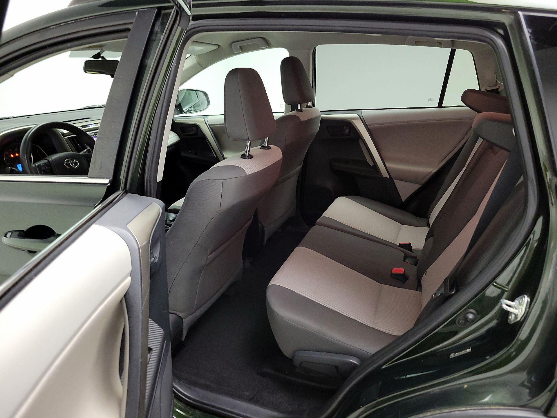 Thumbnail: 2013 Toyota RAV4 - 19