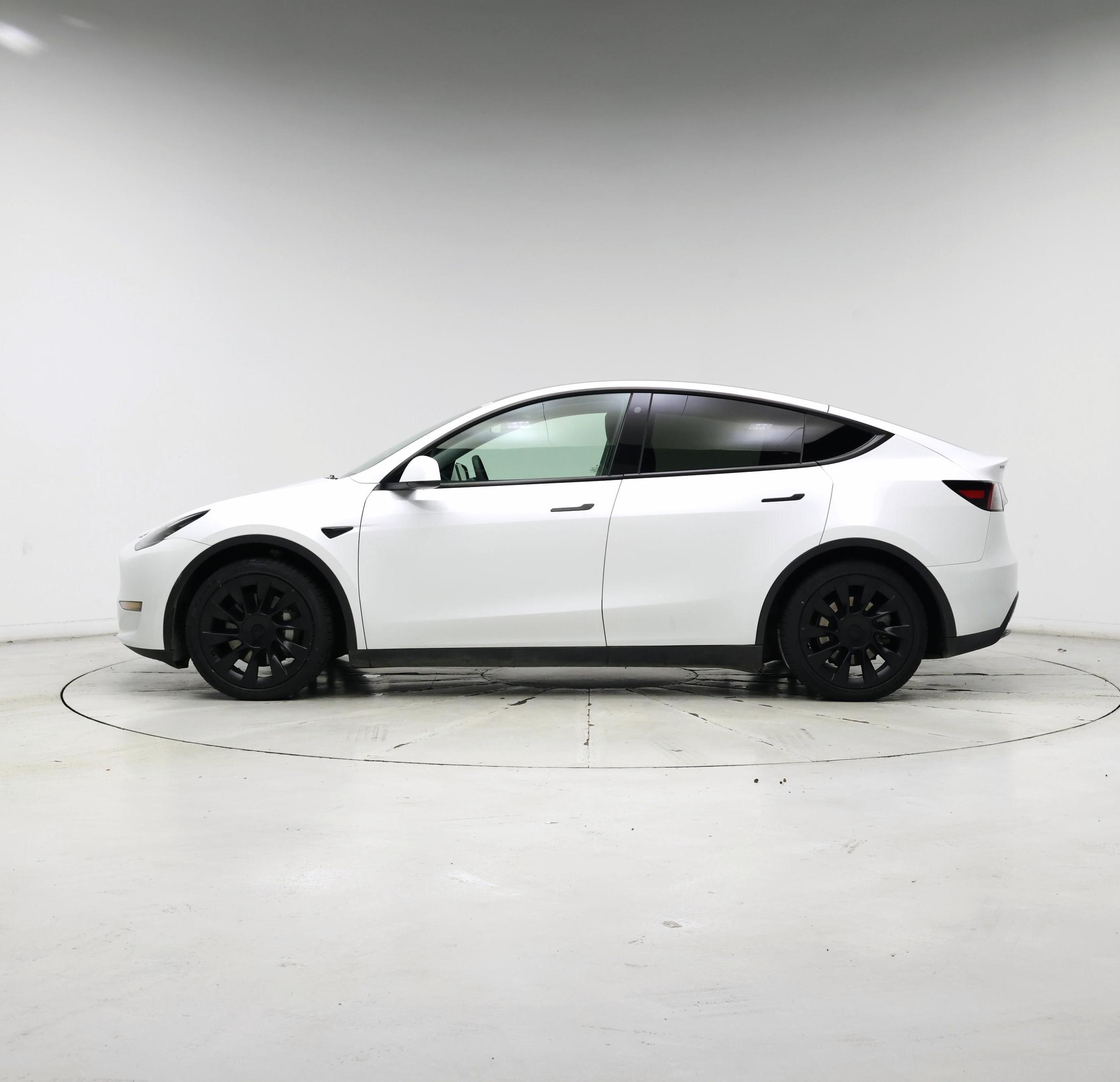 Thumbnail: 2023 Tesla Model Y - 3