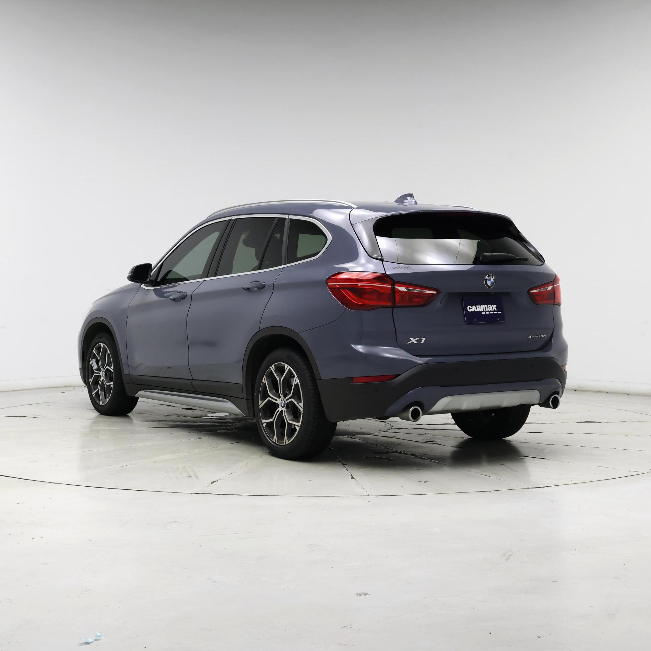 Thumbnail: 2021 BMW X1 - 2