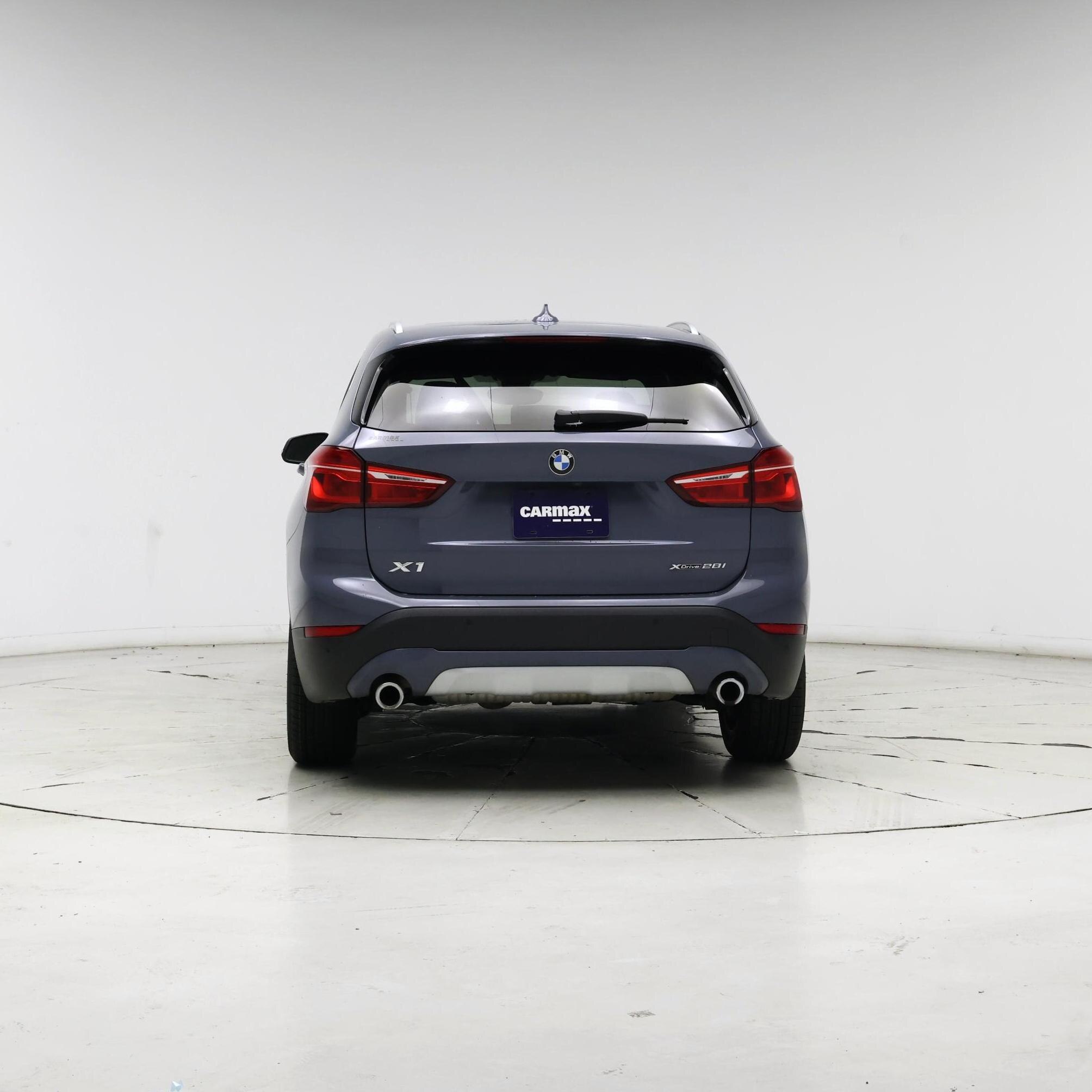 Thumbnail: 2021 BMW X1 - 6