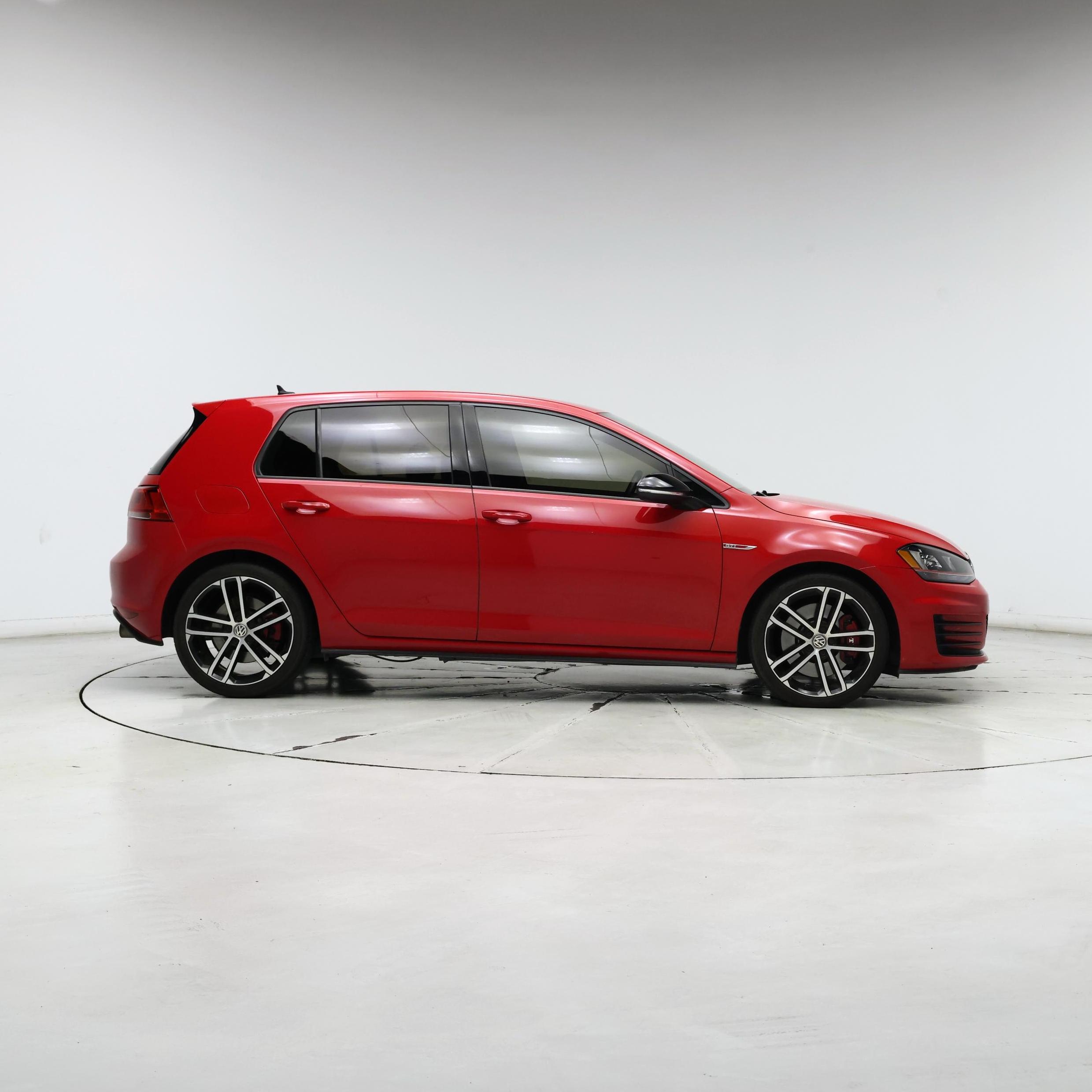 Thumbnail: 2017 Volkswagen Golf - 7