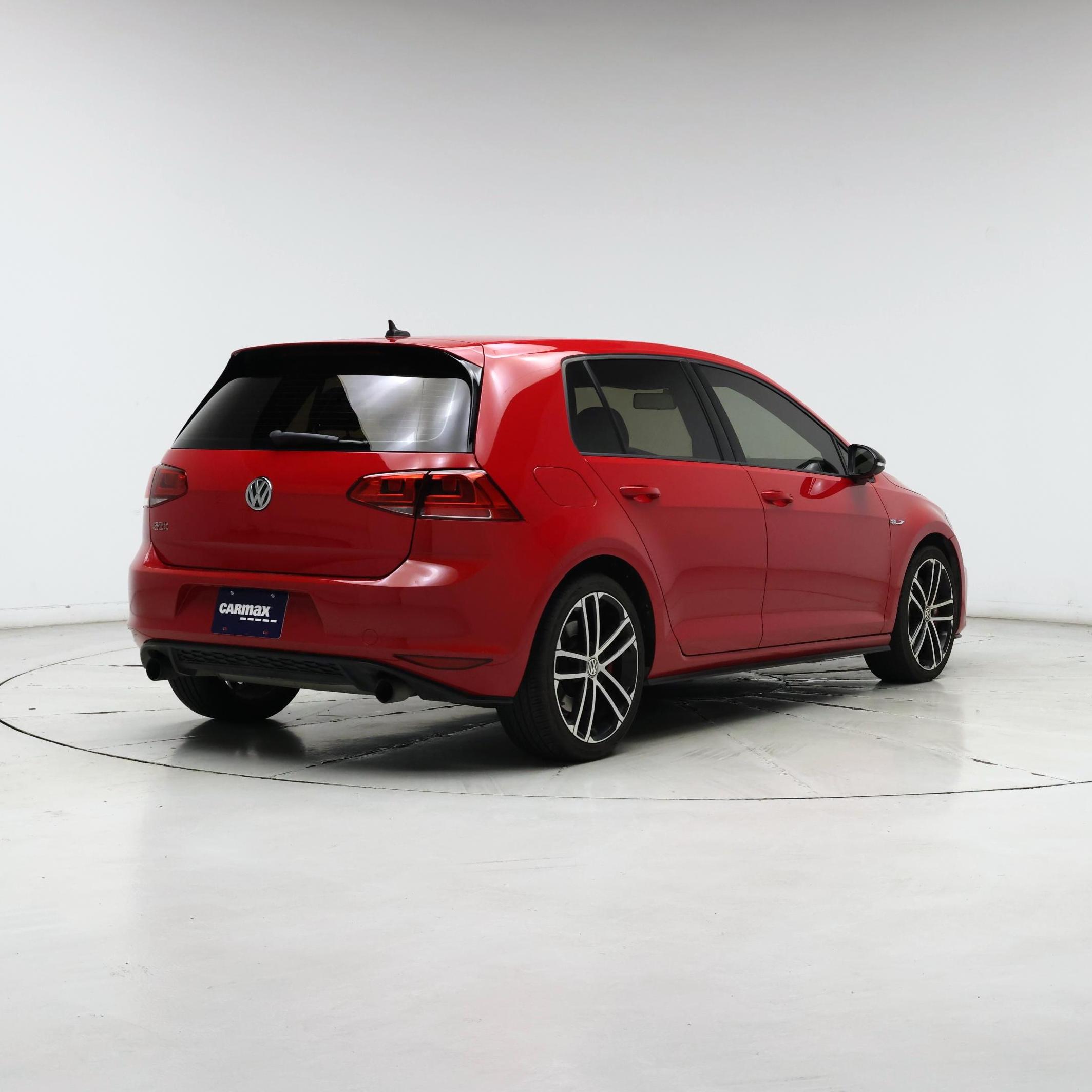 Thumbnail: 2017 Volkswagen Golf - 8