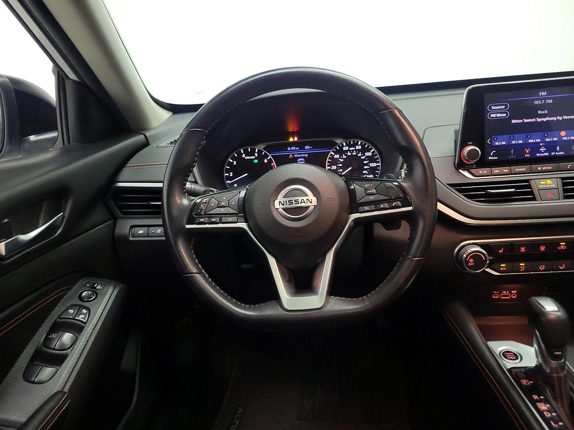 Thumbnail: 2021 Nissan Altima - 10