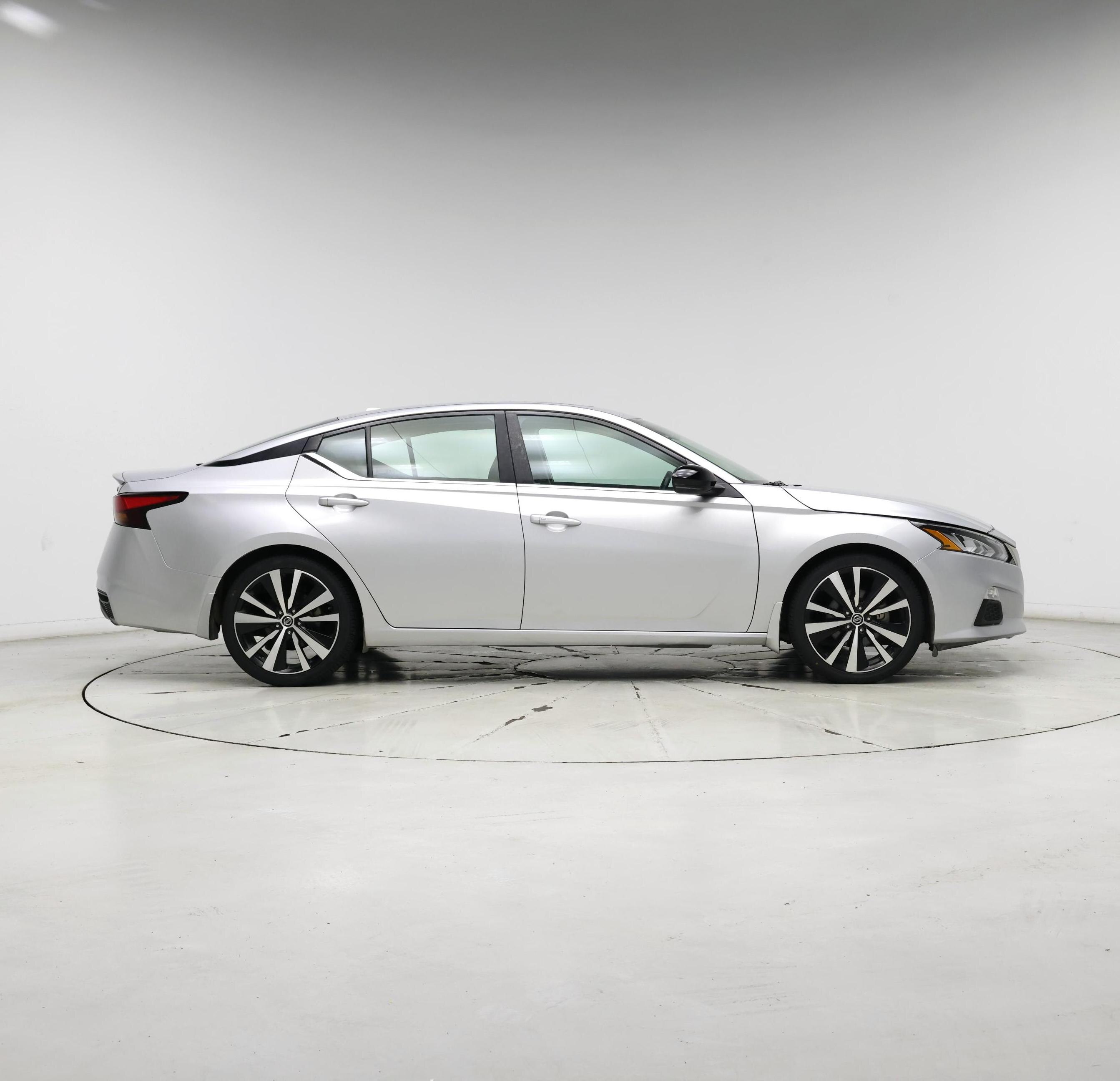 Thumbnail: 2021 Nissan Altima - 7