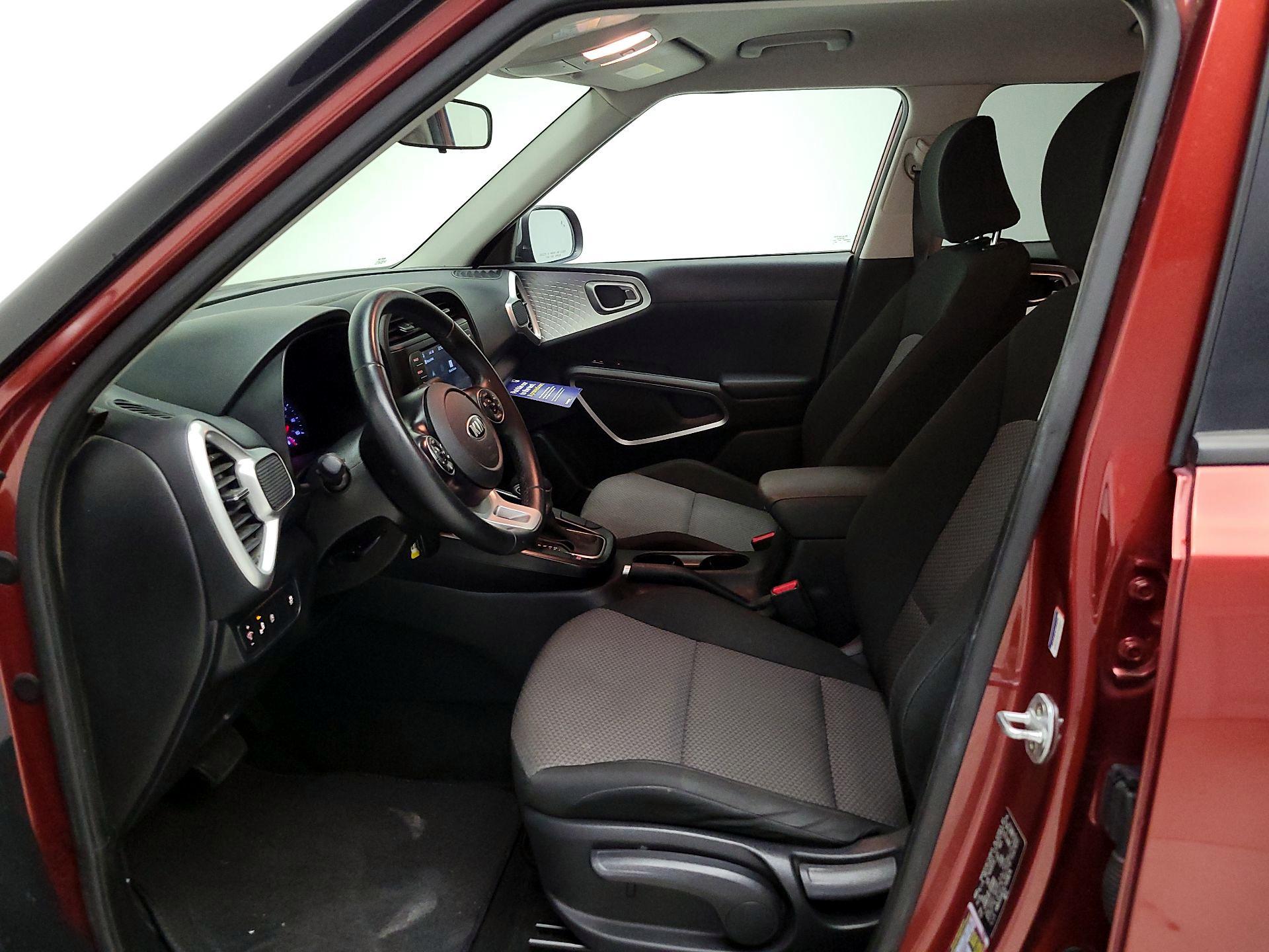 Thumbnail: 2020 Kia Soul - 11
