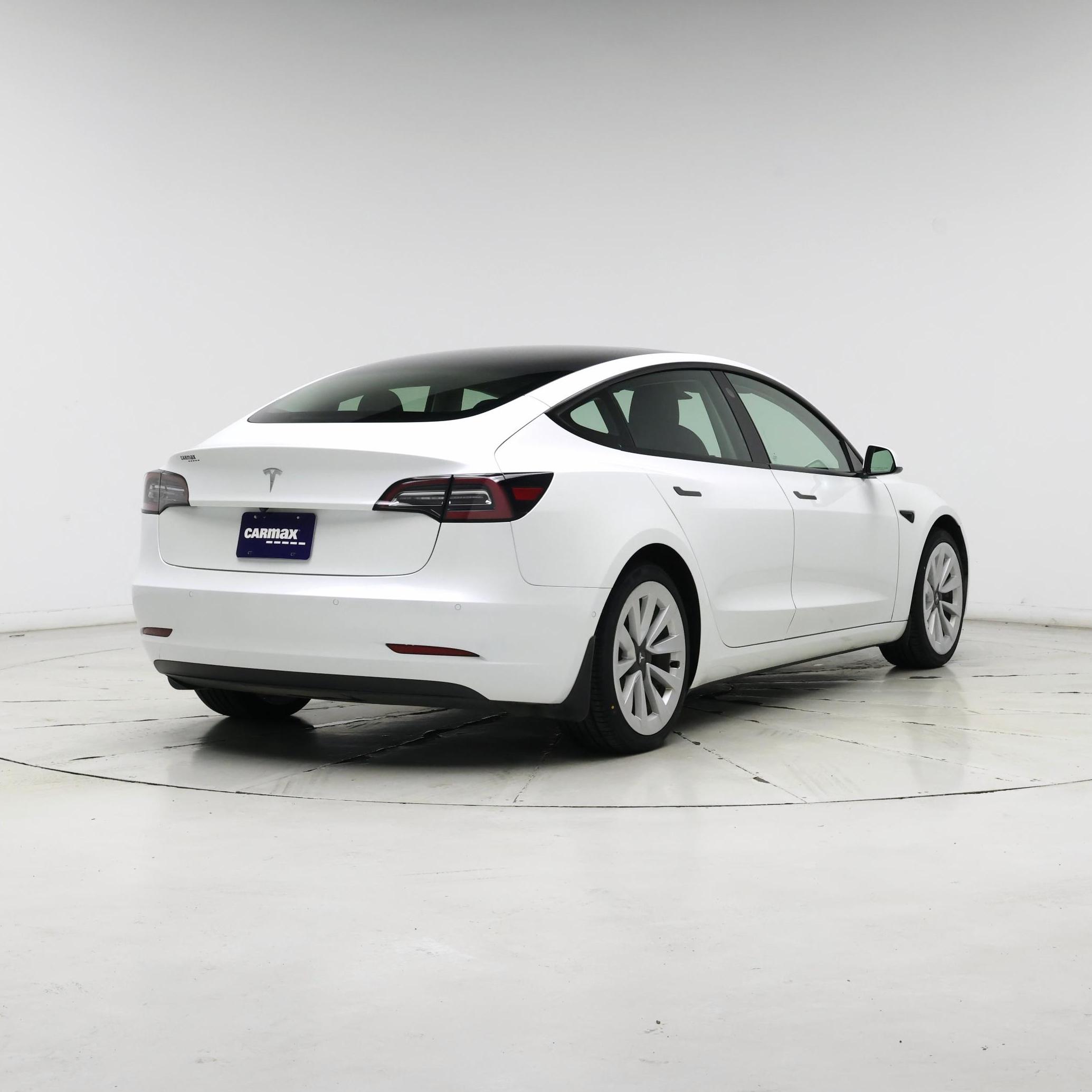 Thumbnail: 2022 Tesla Model 3 - 8