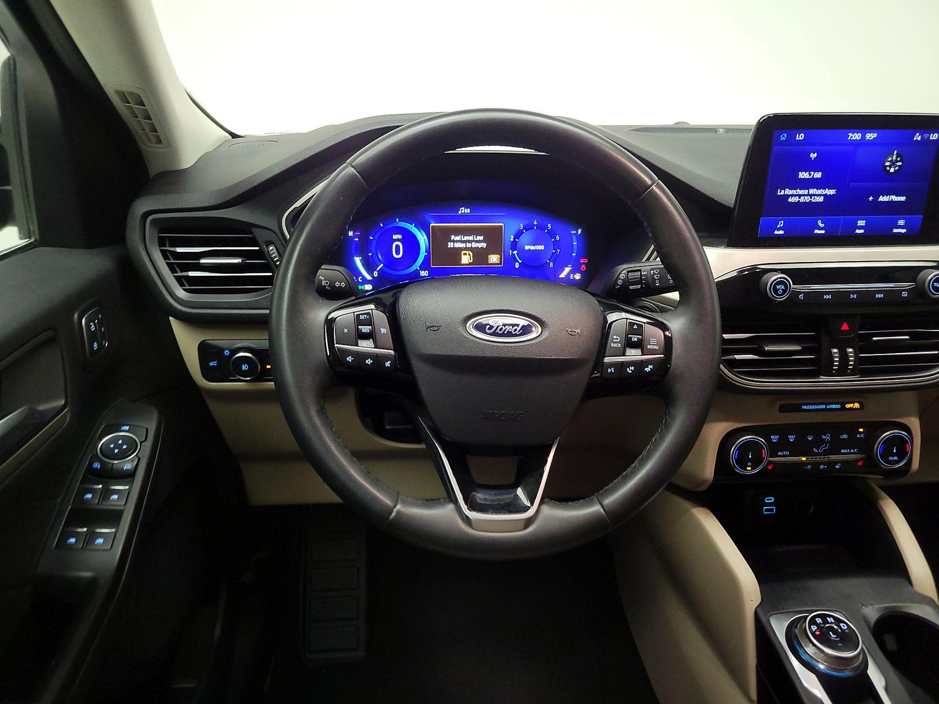 Thumbnail: 2022 Ford Escape - 10
