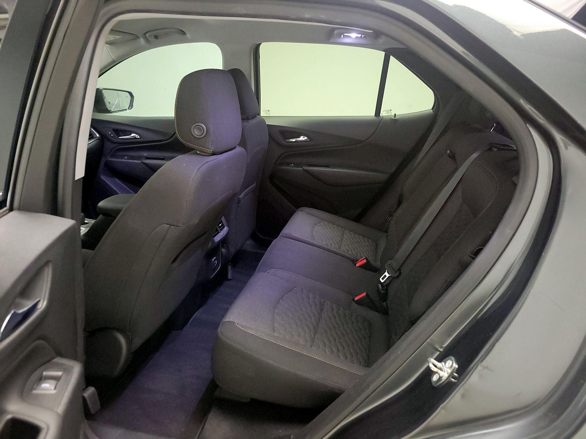 Thumbnail: 2020 Chevrolet Equinox - 18