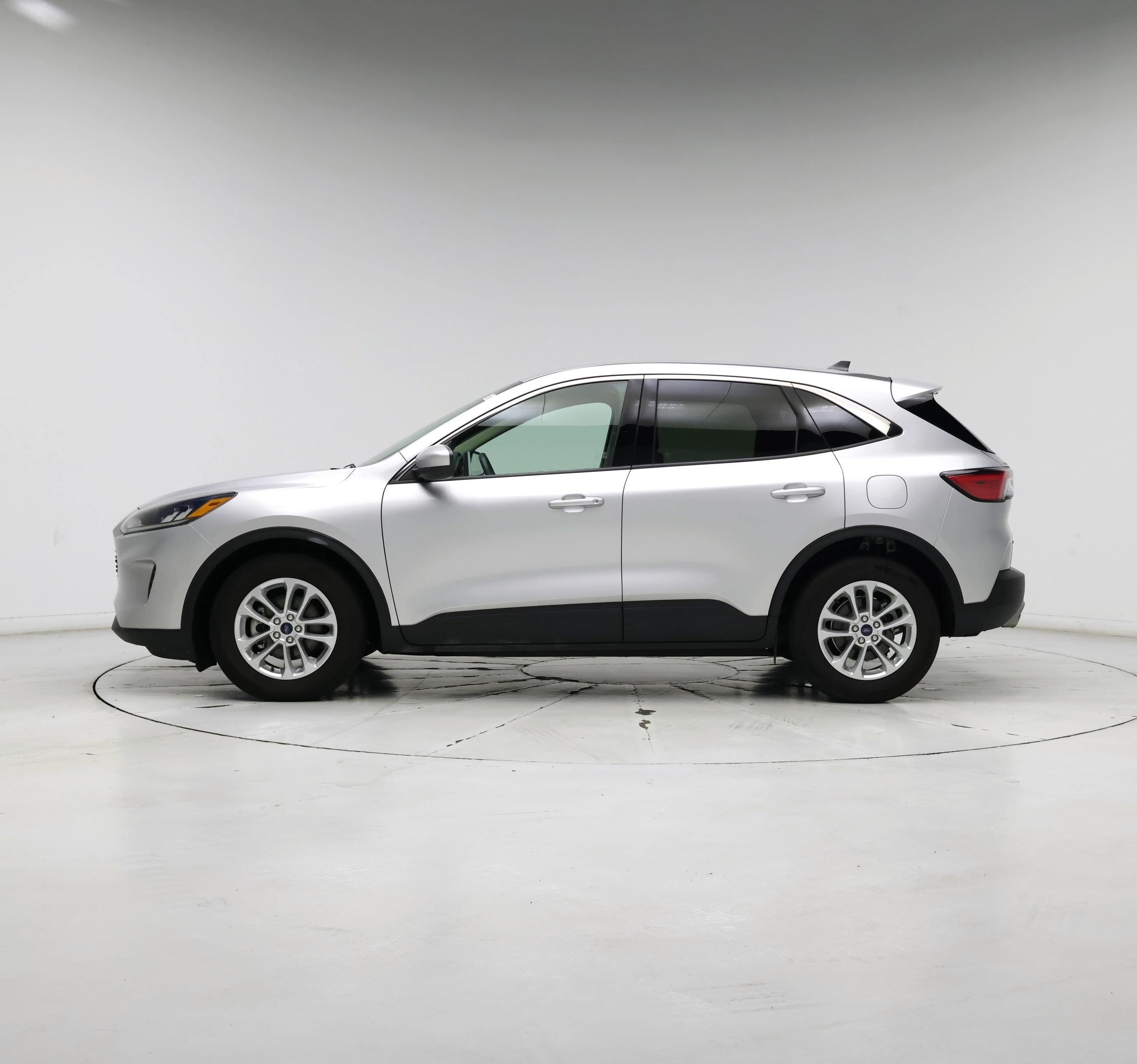 Thumbnail: 2020 Ford Escape - 3