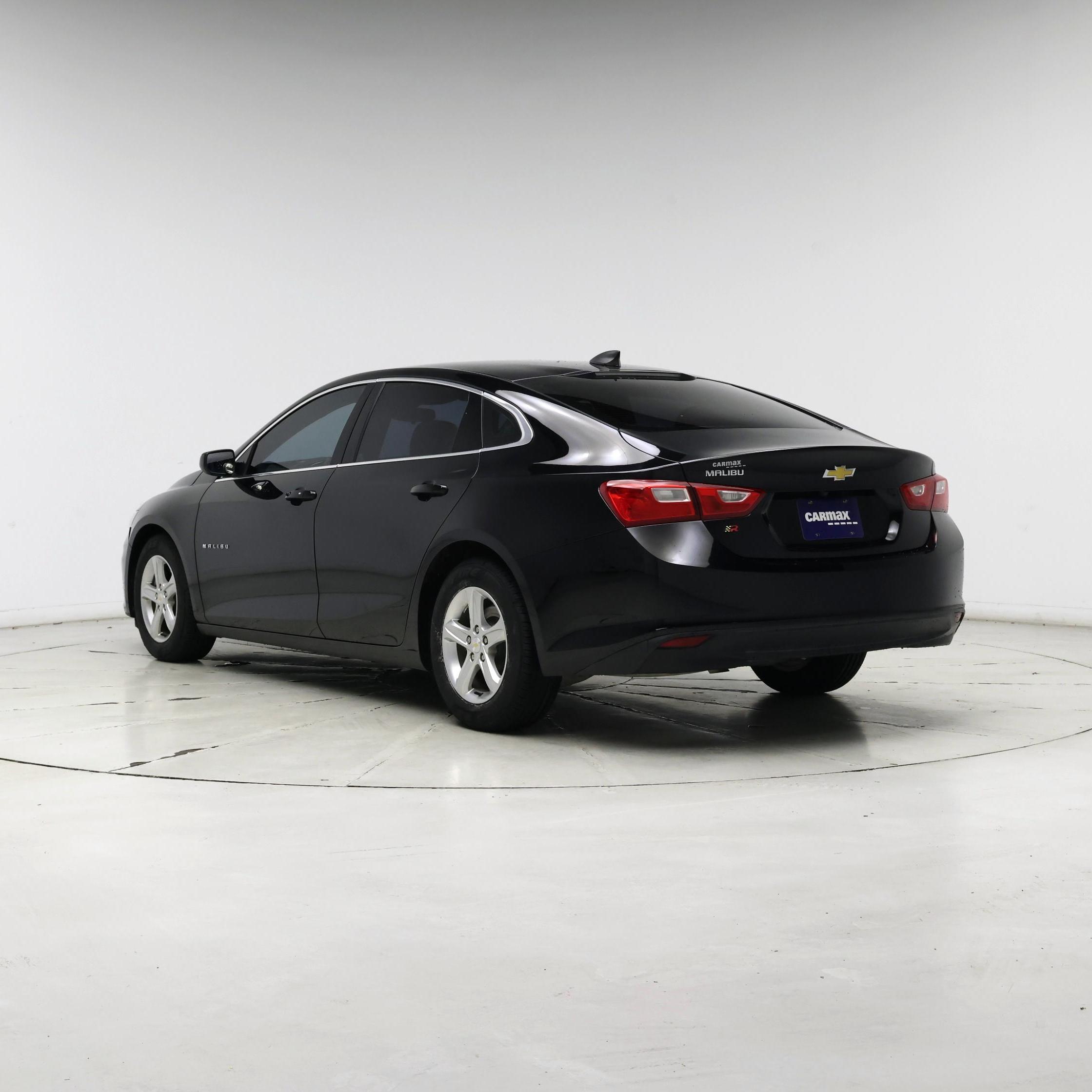 Thumbnail: 2022 Chevrolet Malibu - 2
