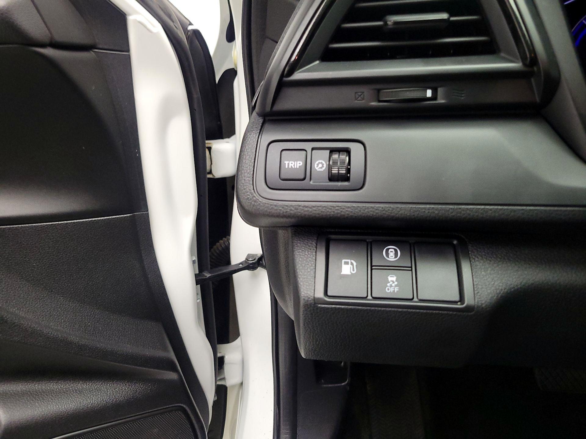 Thumbnail: 2019 Honda Insight - 13