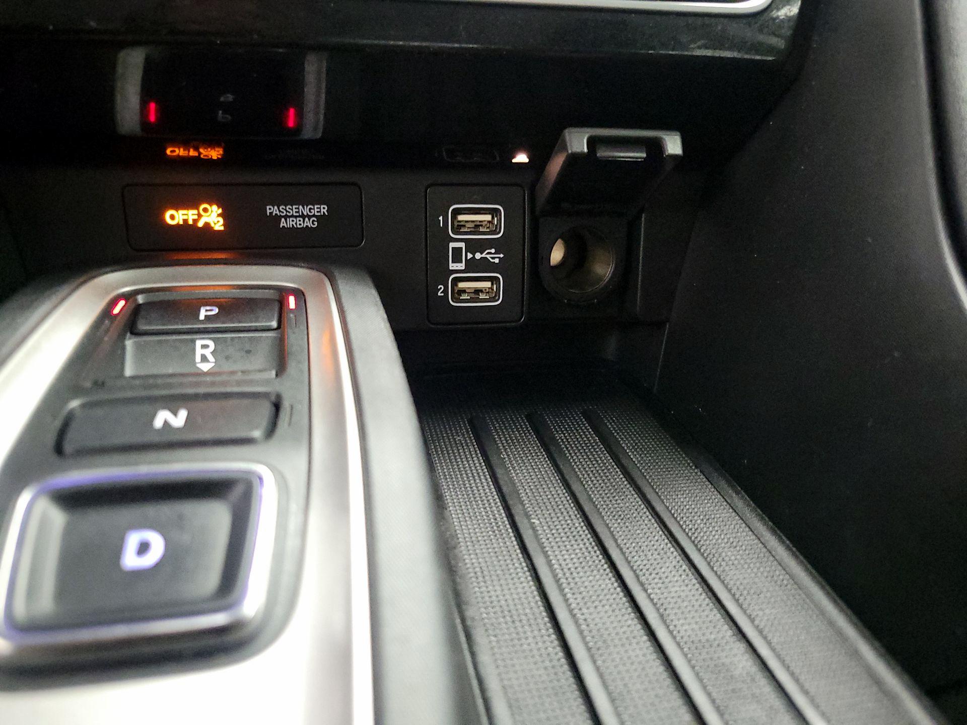 Thumbnail: 2019 Honda Insight - 18
