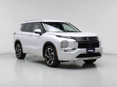White 2023 Mitsubishi Outlander SEL
