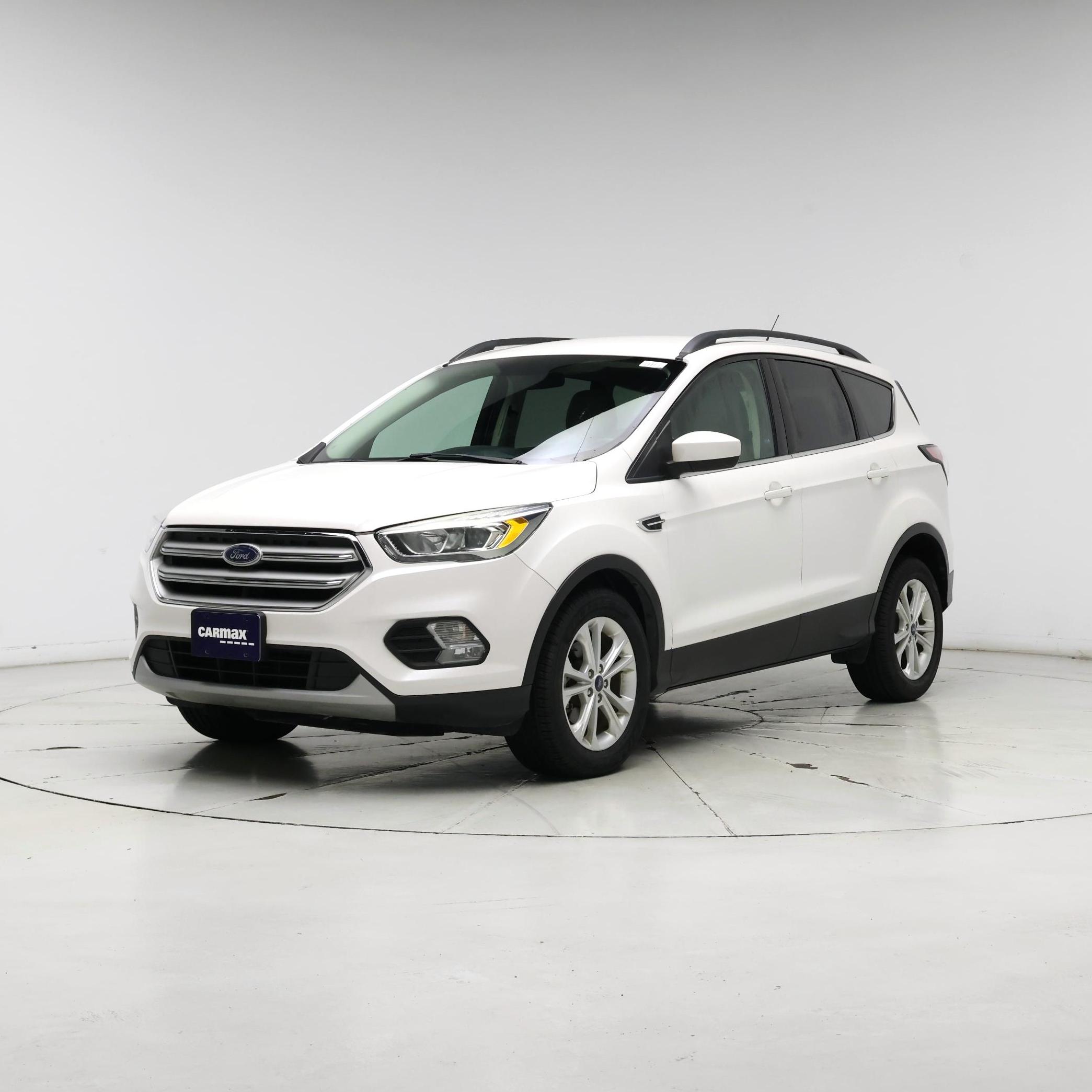 Thumbnail: 2017 Ford Escape - 4