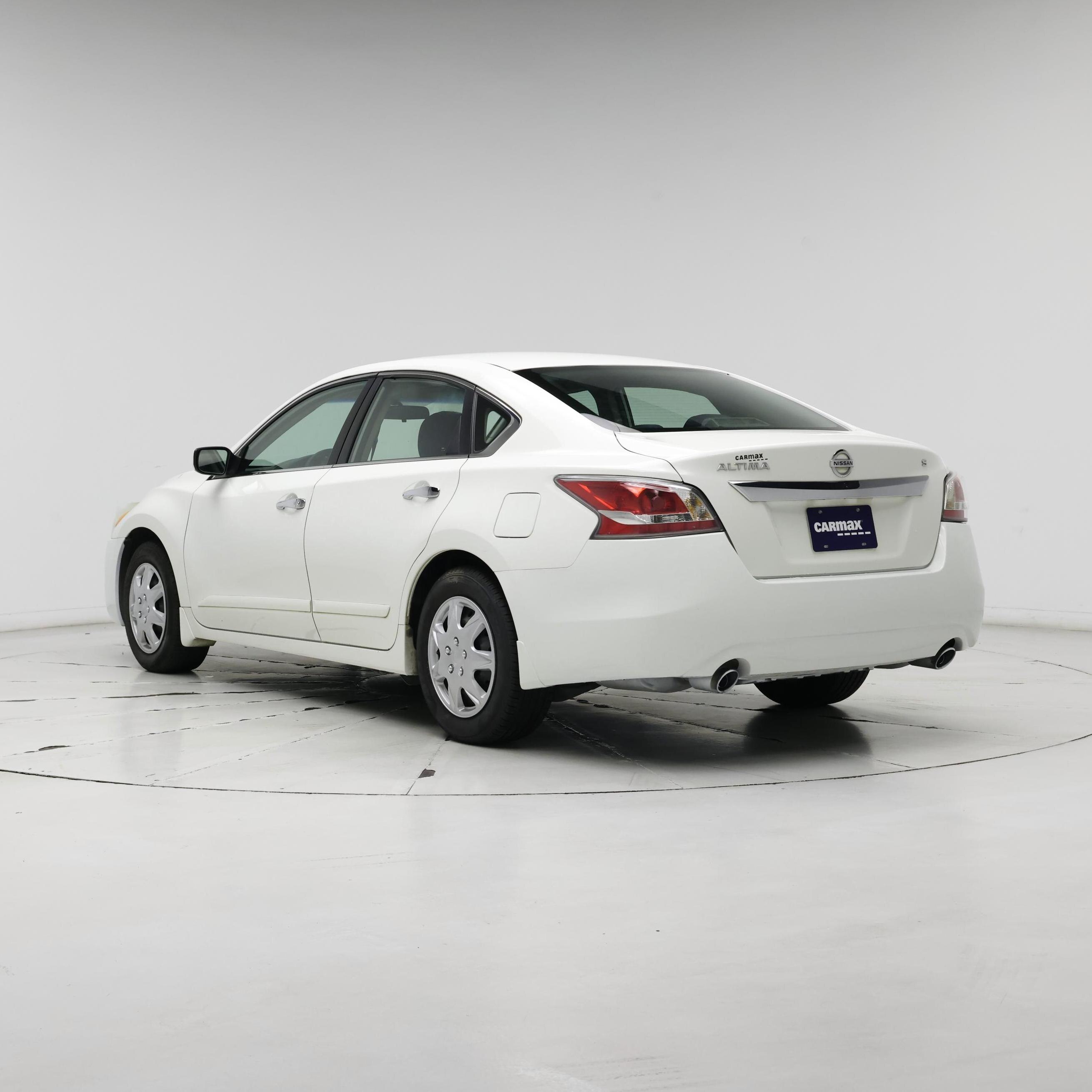 Thumbnail: 2015 Nissan Altima - 2
