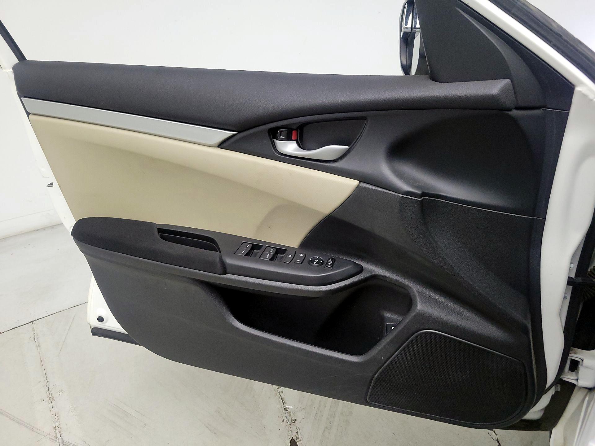 Thumbnail: 2018 Honda Civic - 12