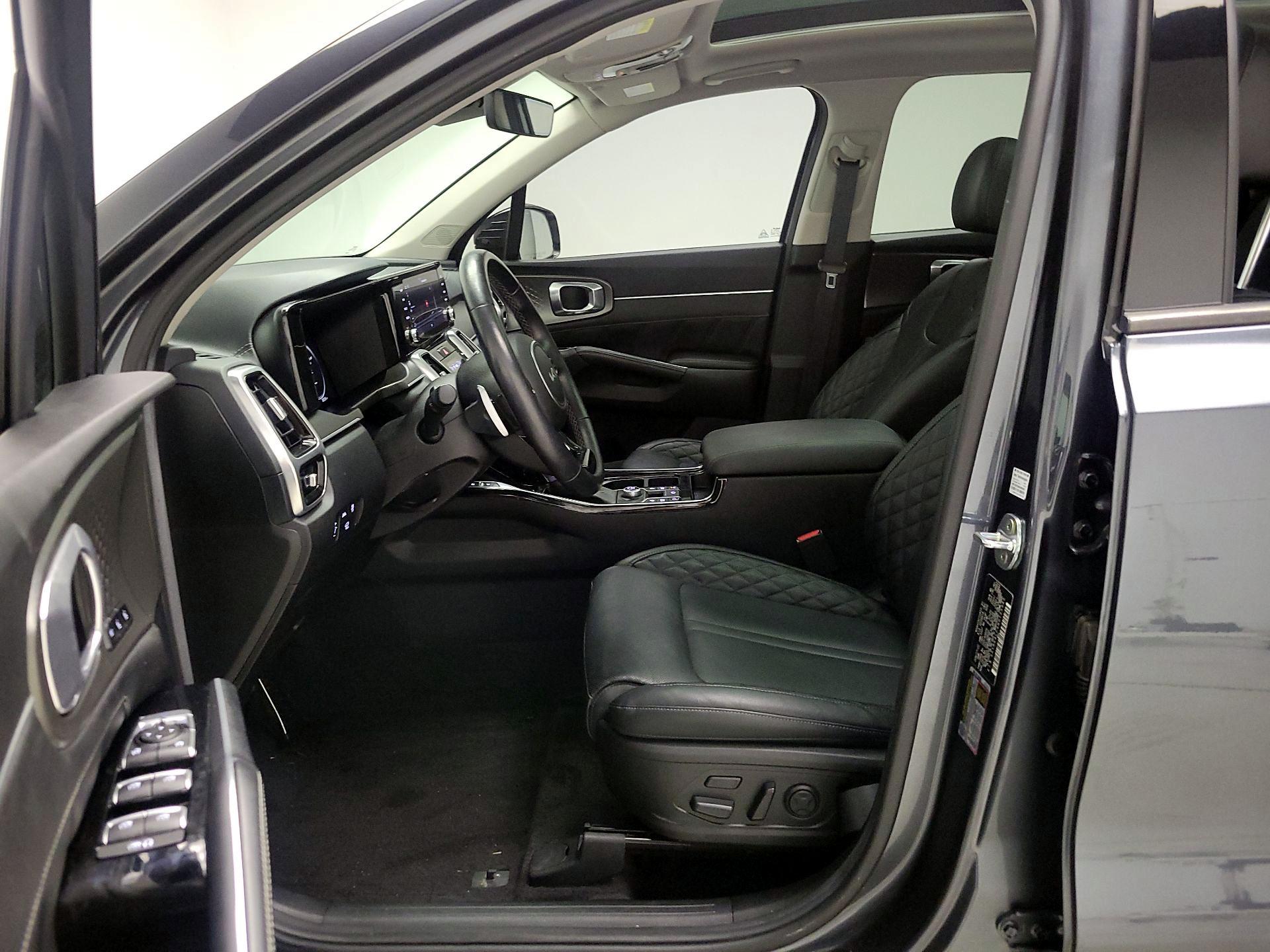 Thumbnail: 2022 Kia Sorento - 11