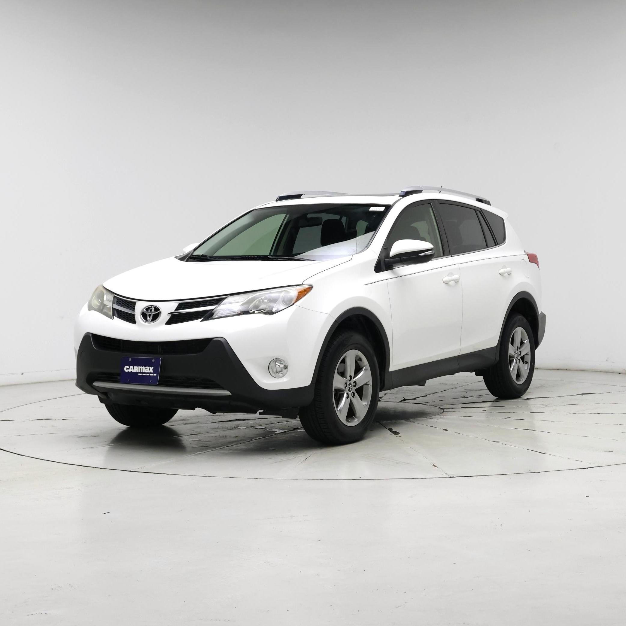 Thumbnail: 2015 Toyota RAV4 - 4