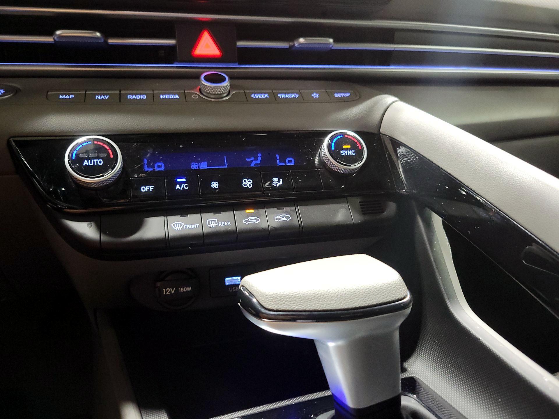 Thumbnail: 2024 Hyundai Elantra - 16