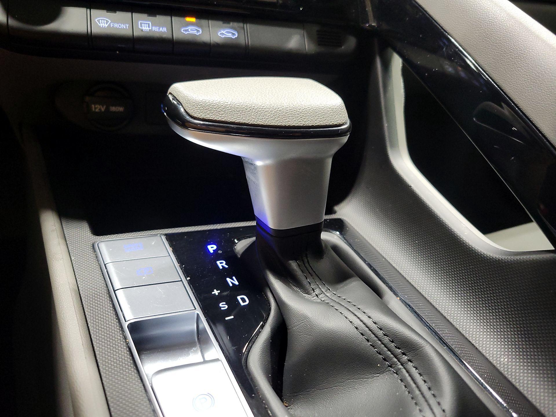 Thumbnail: 2024 Hyundai Elantra - 17