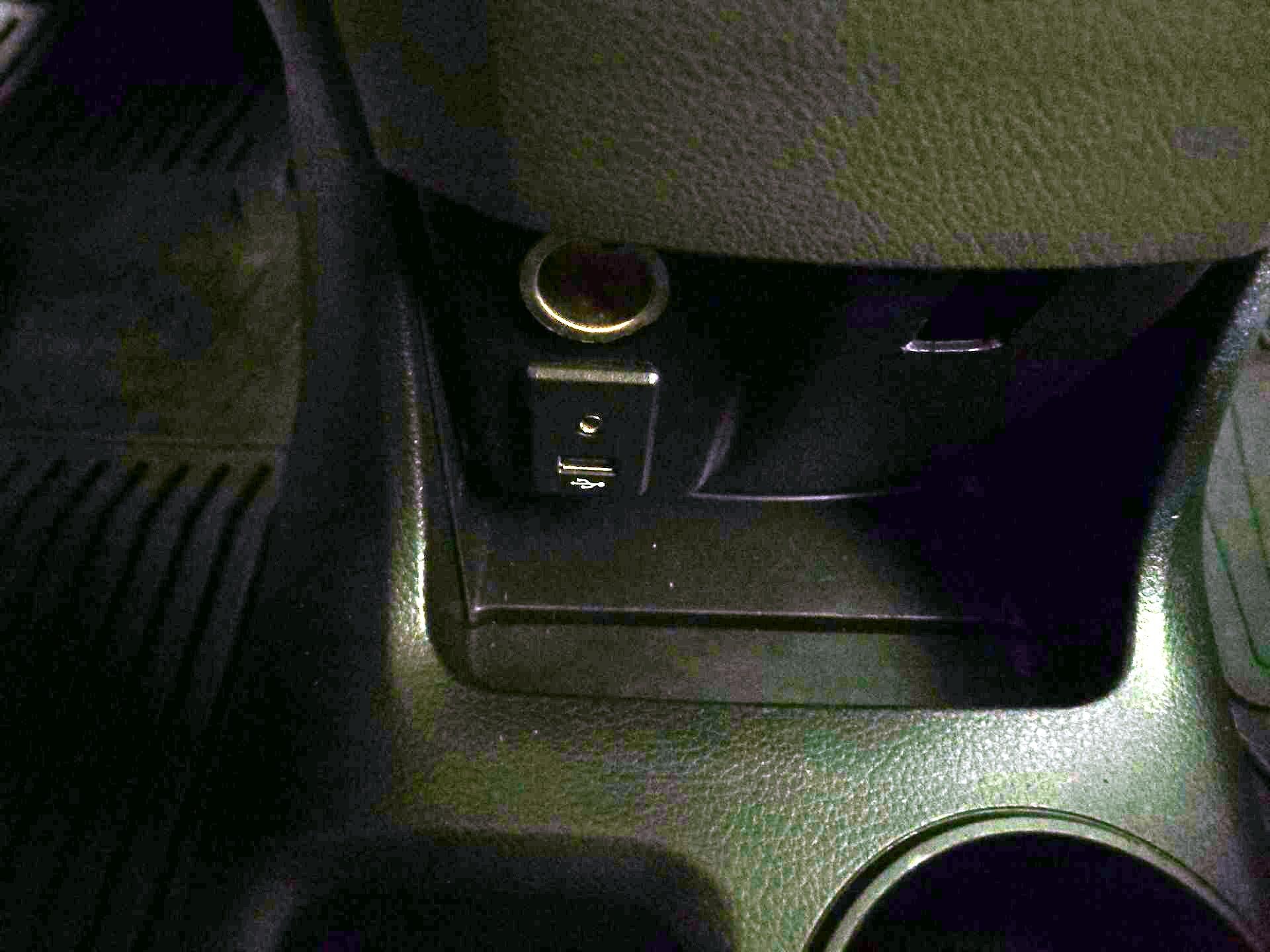 Thumbnail: 2015 Nissan NV200 - 18