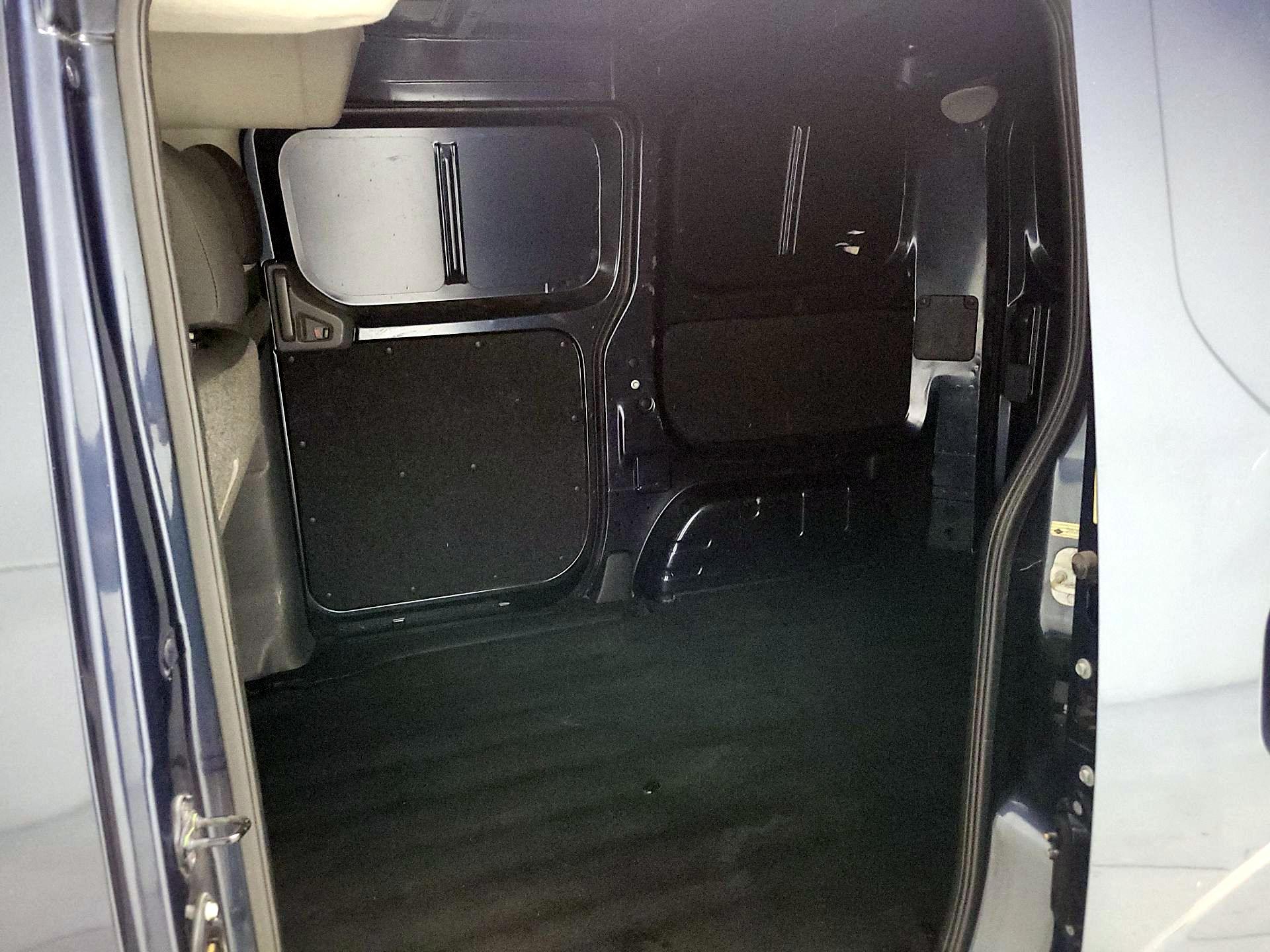 Thumbnail: 2015 Nissan NV200 - 19