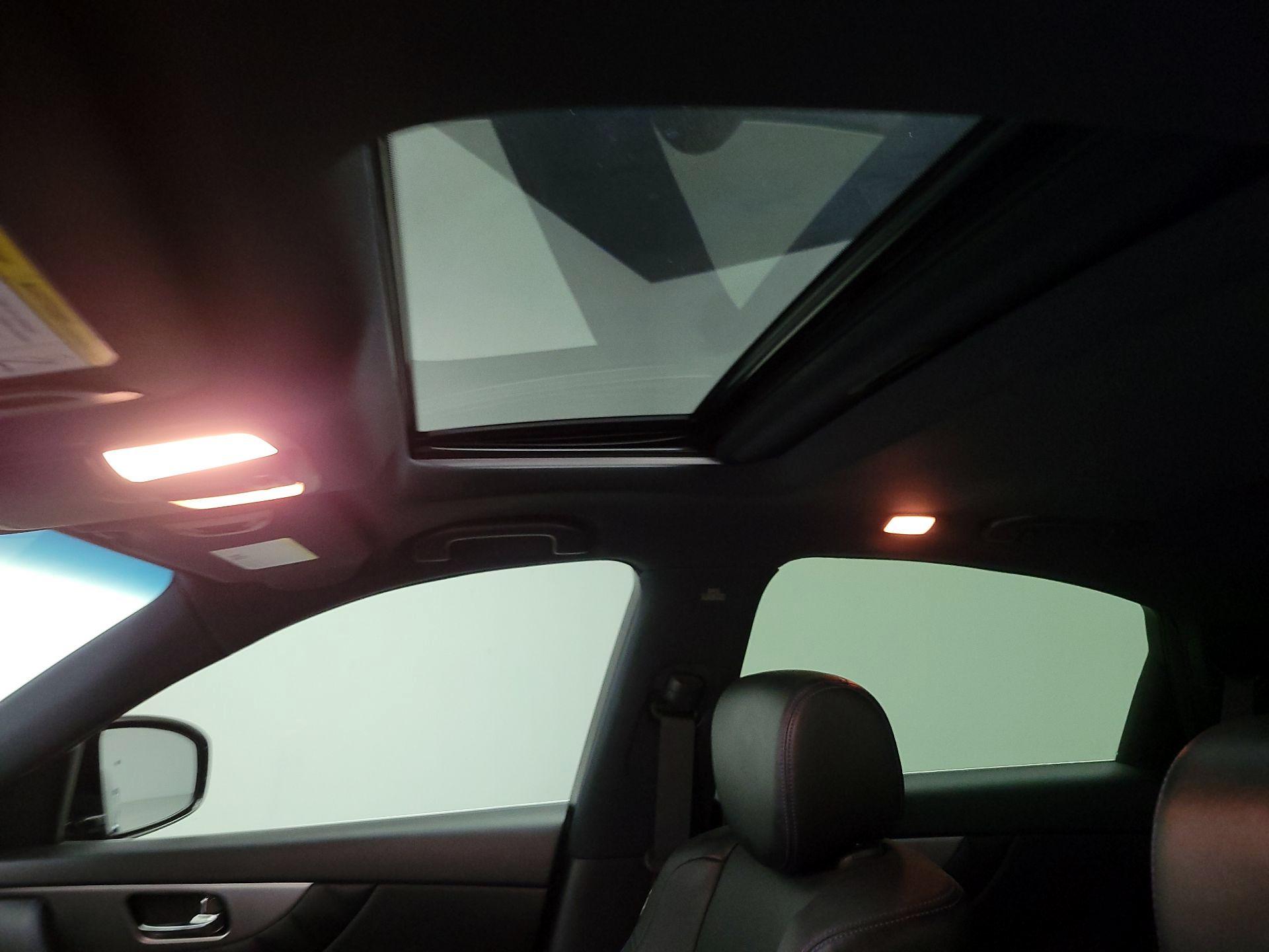 Thumbnail: 2017 INFINITI QX70 - 19