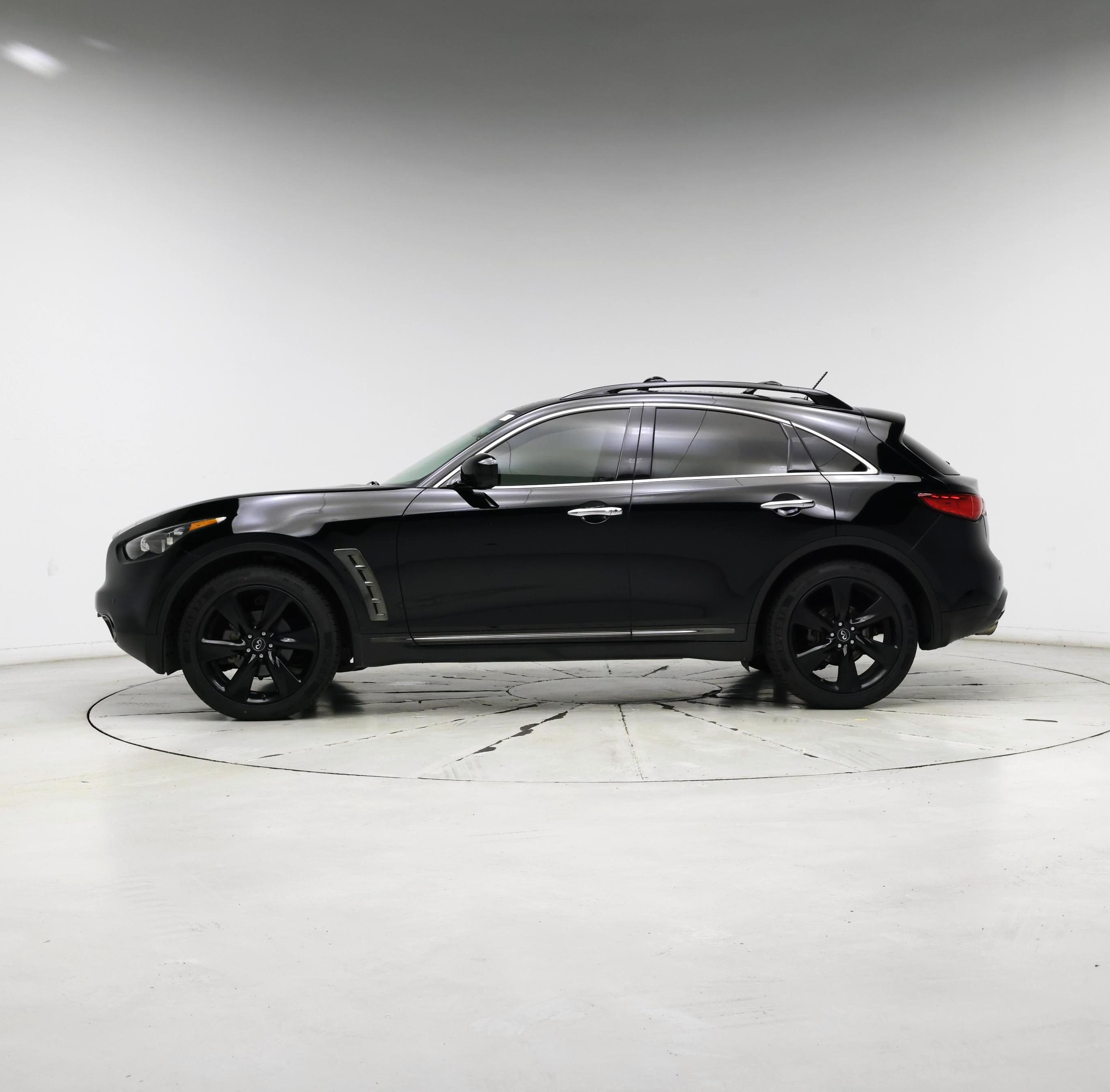 Thumbnail: 2017 INFINITI QX70 - 3