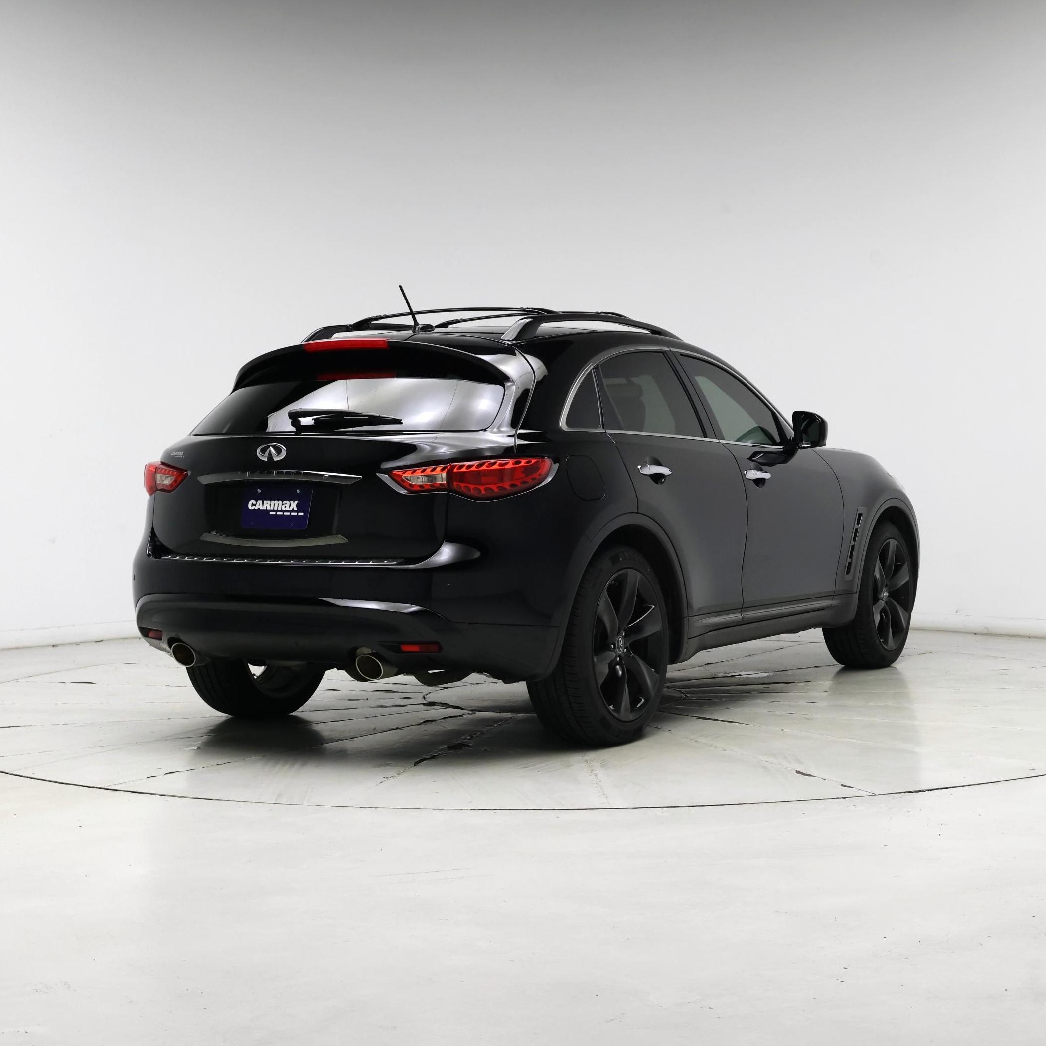 Thumbnail: 2017 INFINITI QX70 - 8