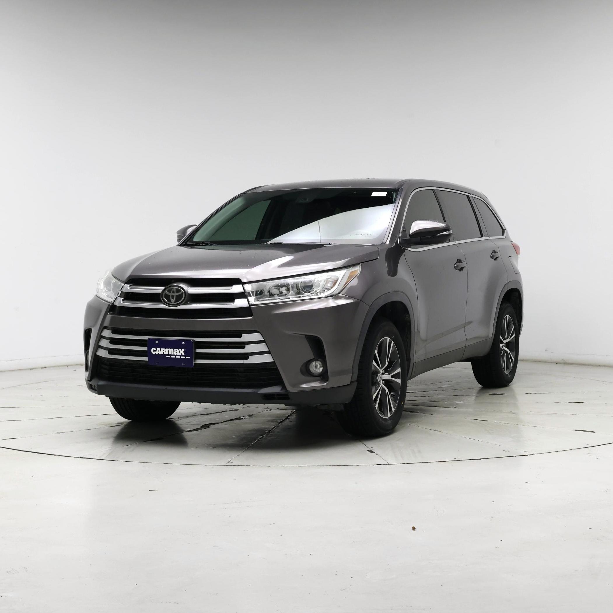 Thumbnail: 2019 Toyota Highlander - 4