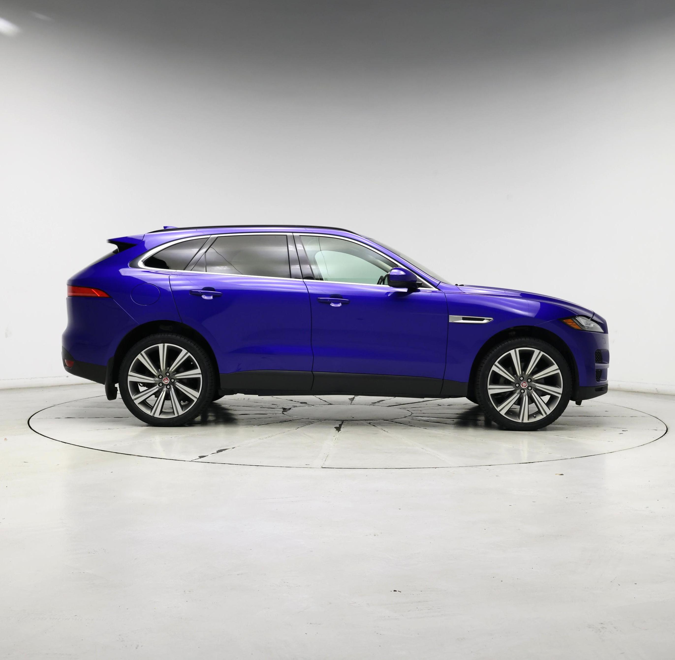 Thumbnail: 2018 Jaguar F-Pace - 7