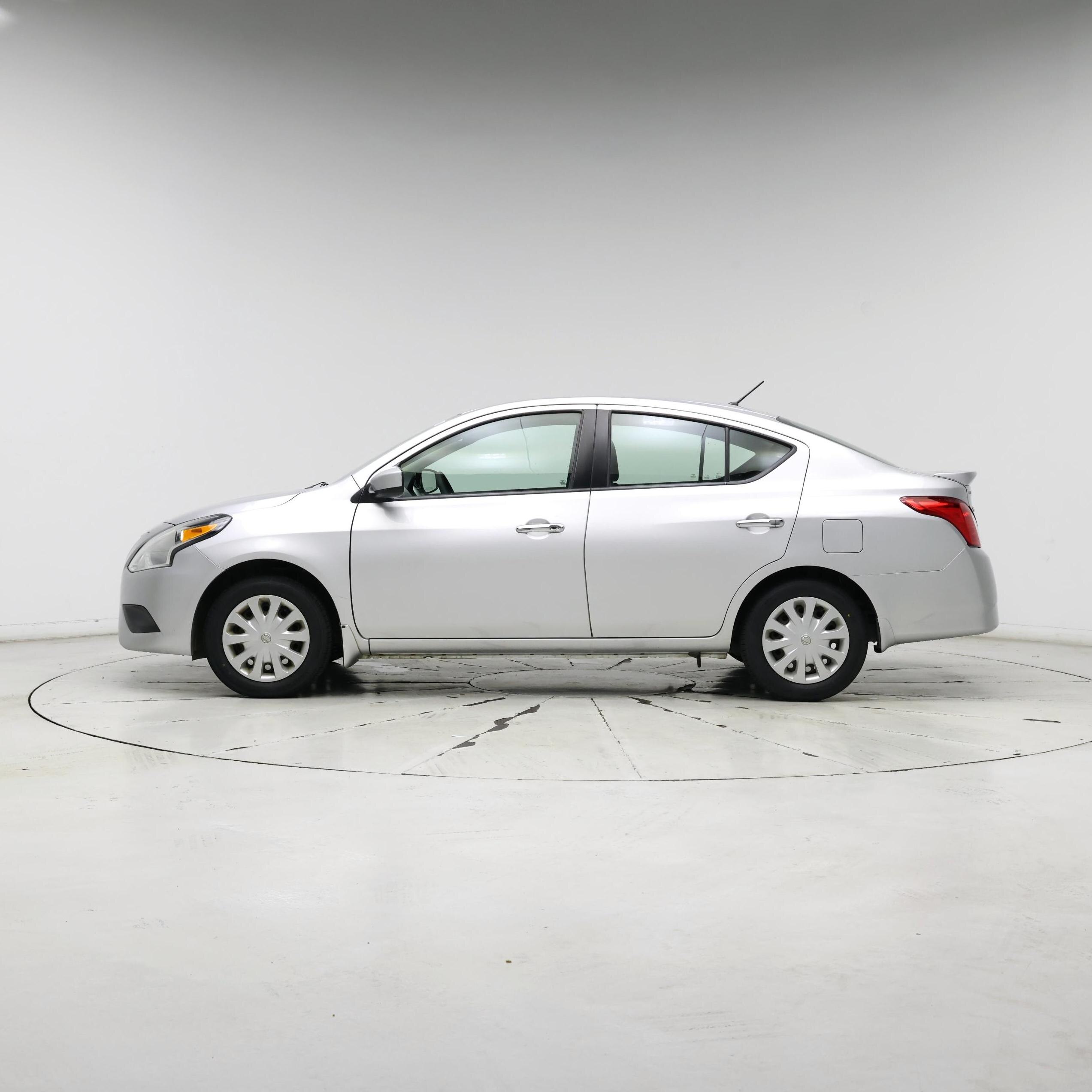 Thumbnail: 2018 Nissan Versa - 3