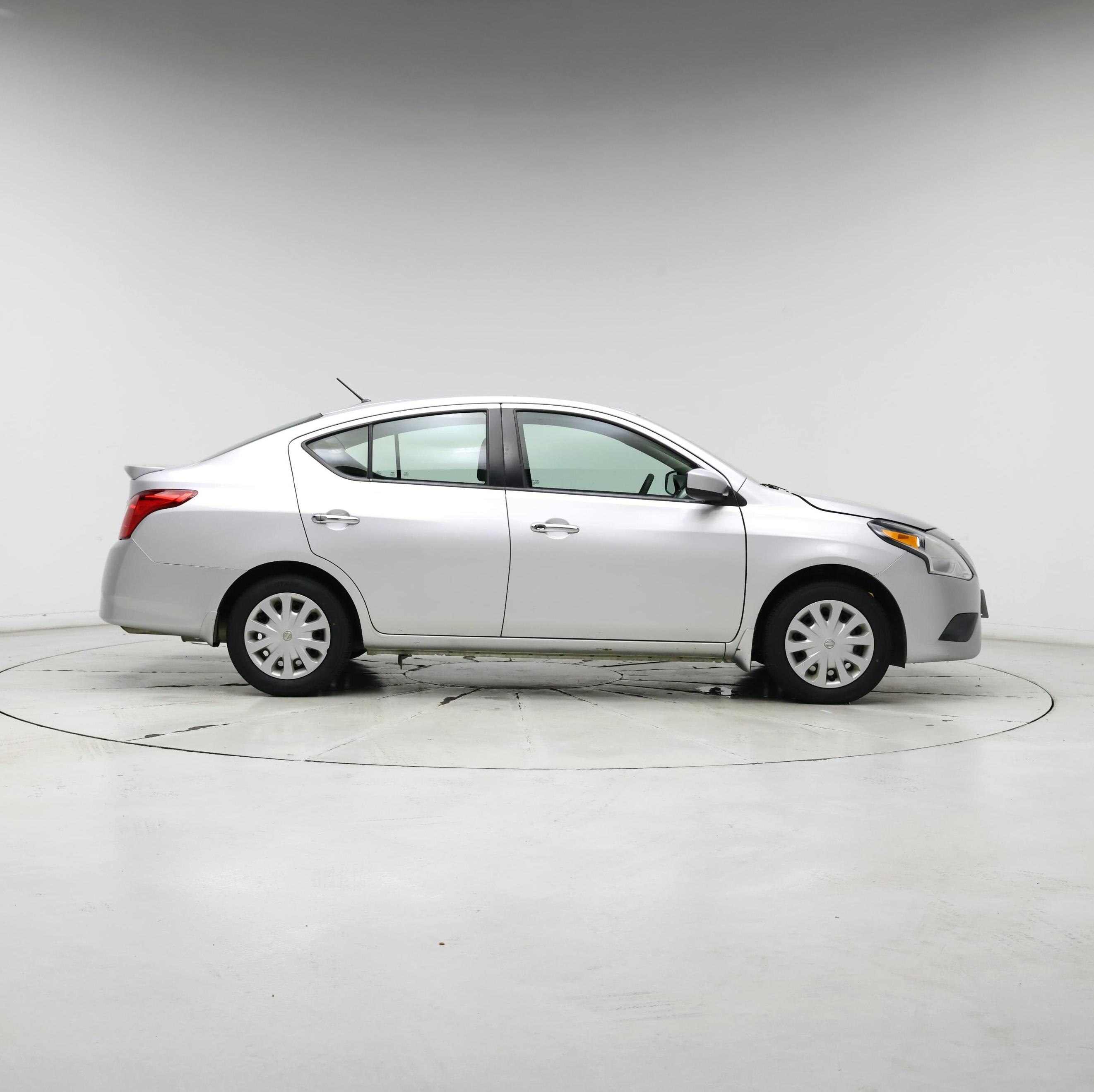 Thumbnail: 2018 Nissan Versa - 7