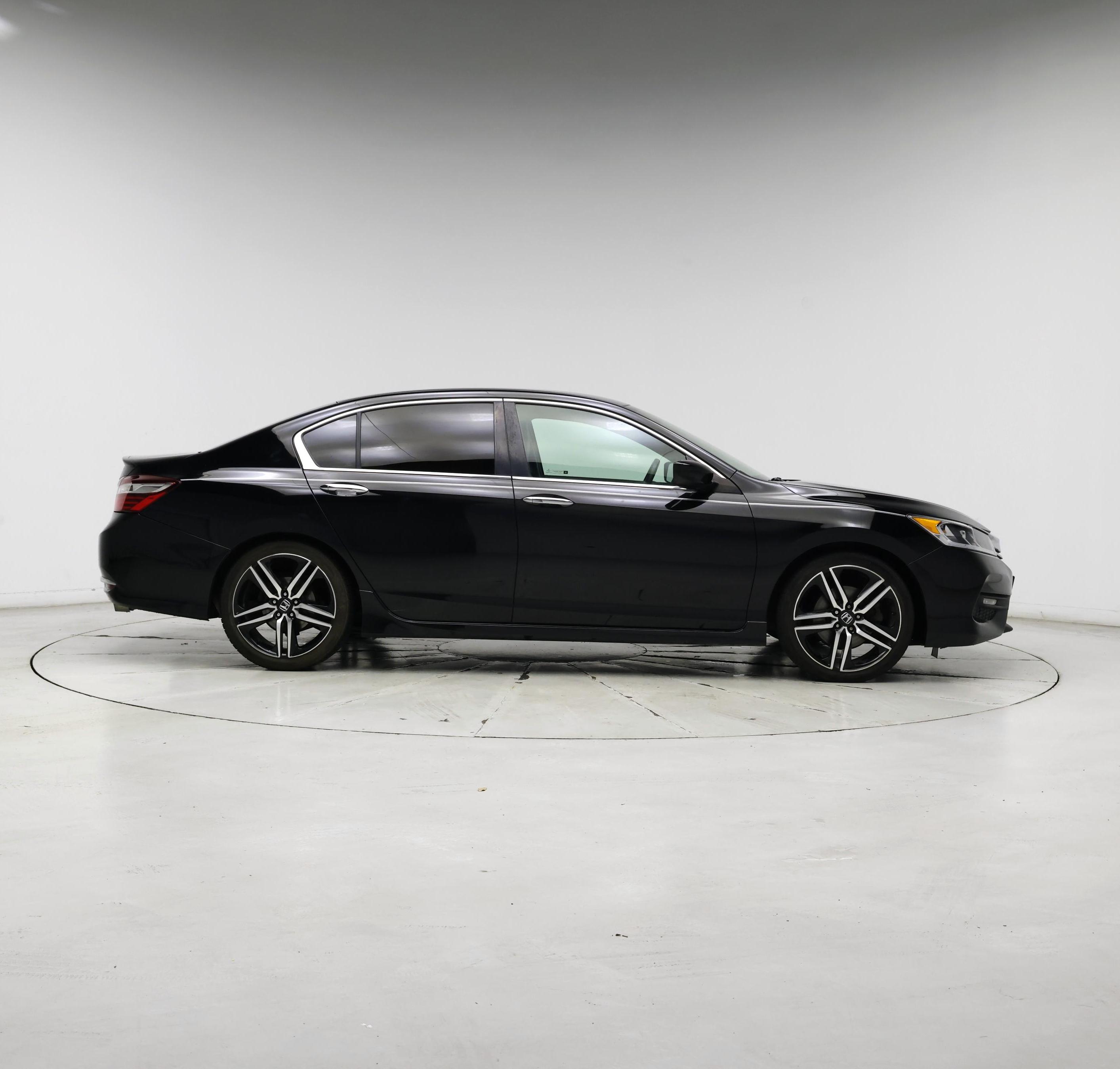 Thumbnail: 2017 Honda Accord - 7