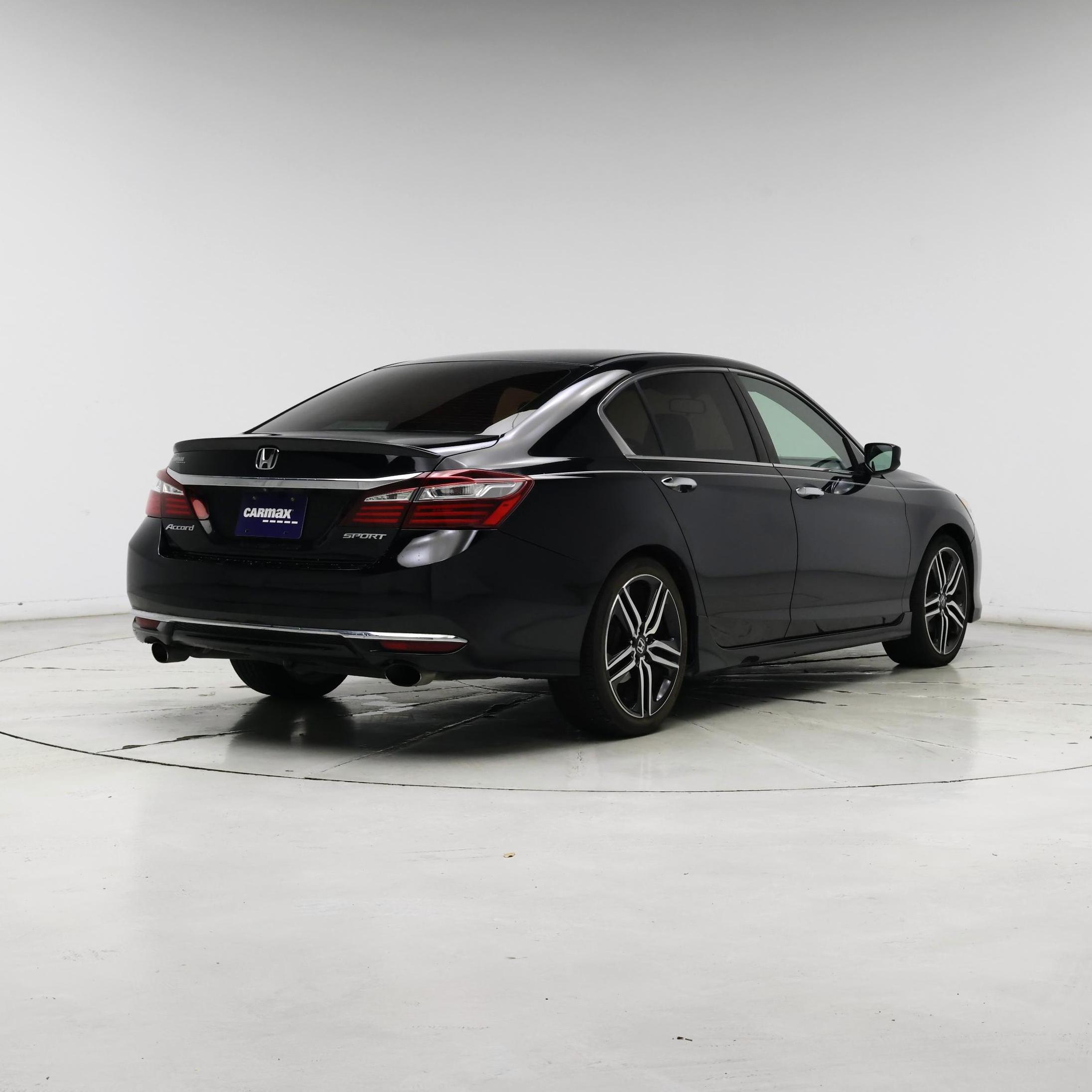 Thumbnail: 2017 Honda Accord - 8