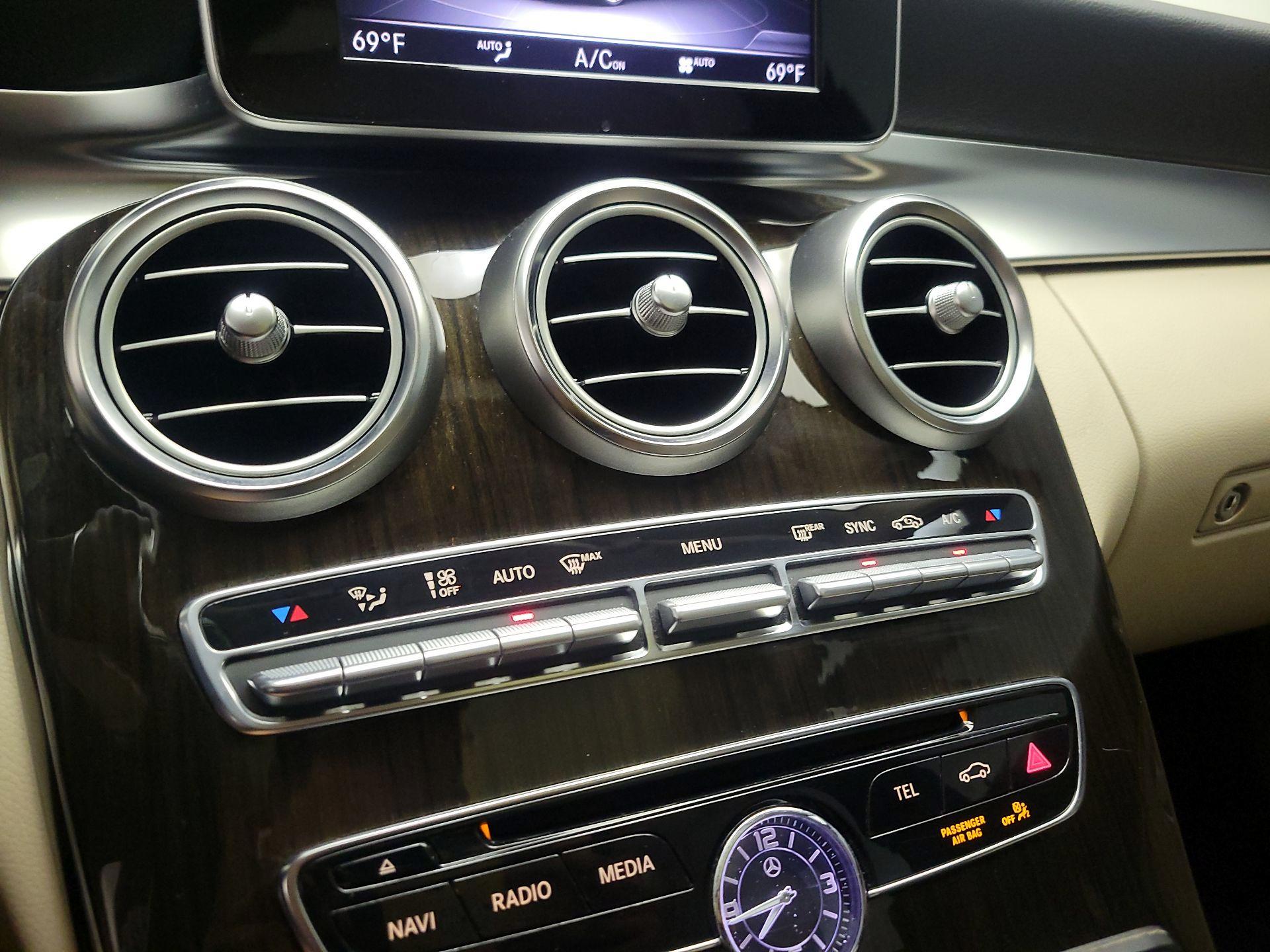 Thumbnail: 2018 Mercedes-Benz C-Class - 16
