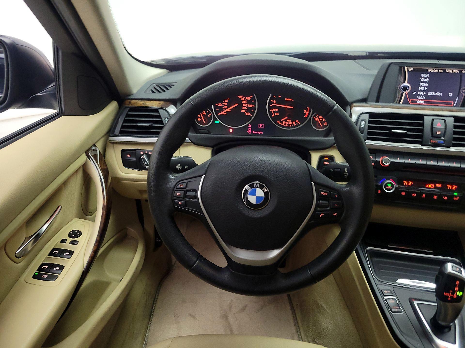 Thumbnail: 2014 BMW 3 Series - 10