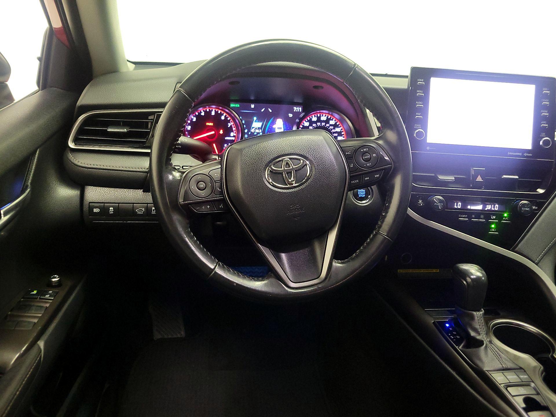 Thumbnail: 2021 Toyota Camry - 10