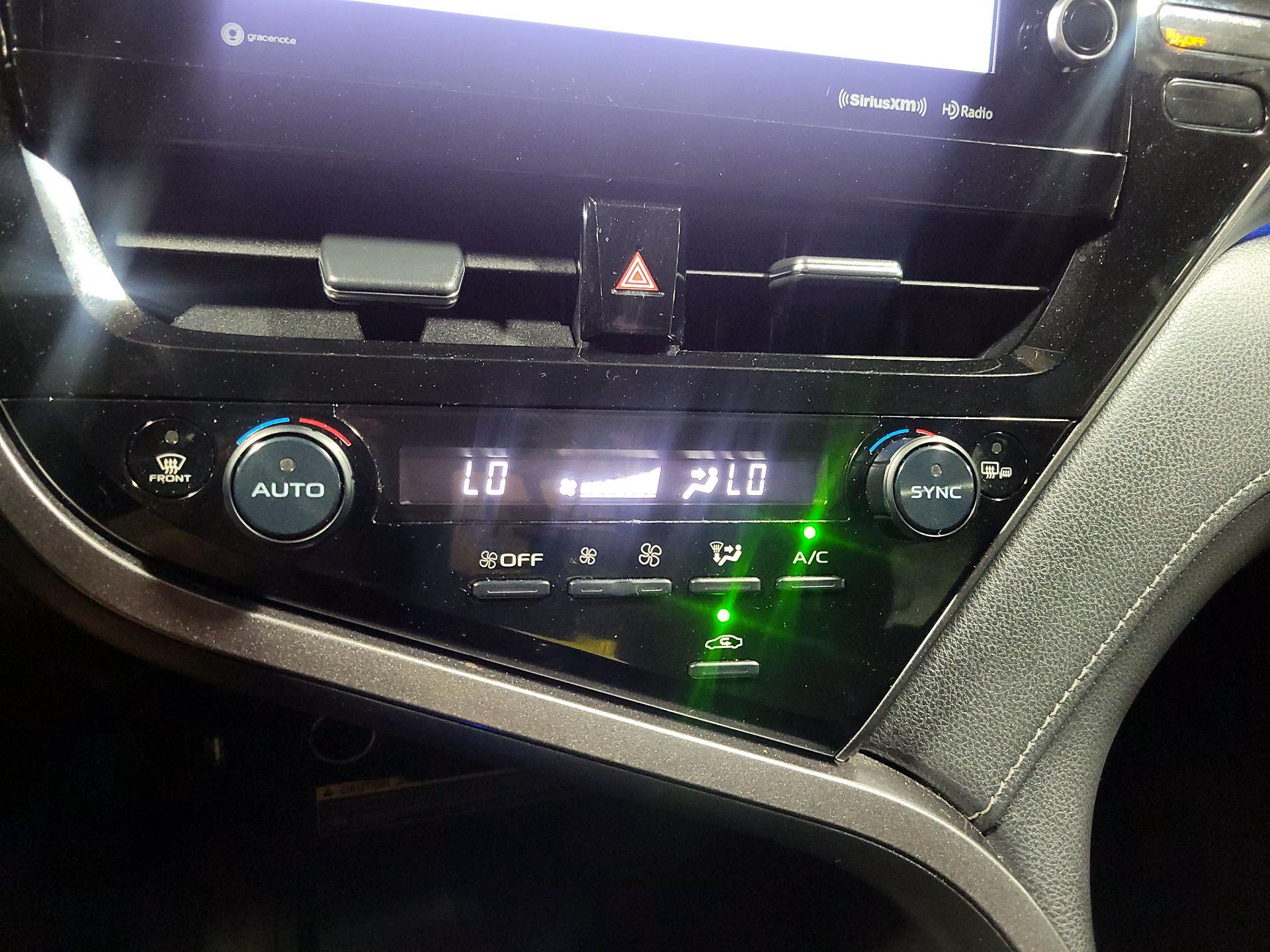 Thumbnail: 2021 Toyota Camry - 16