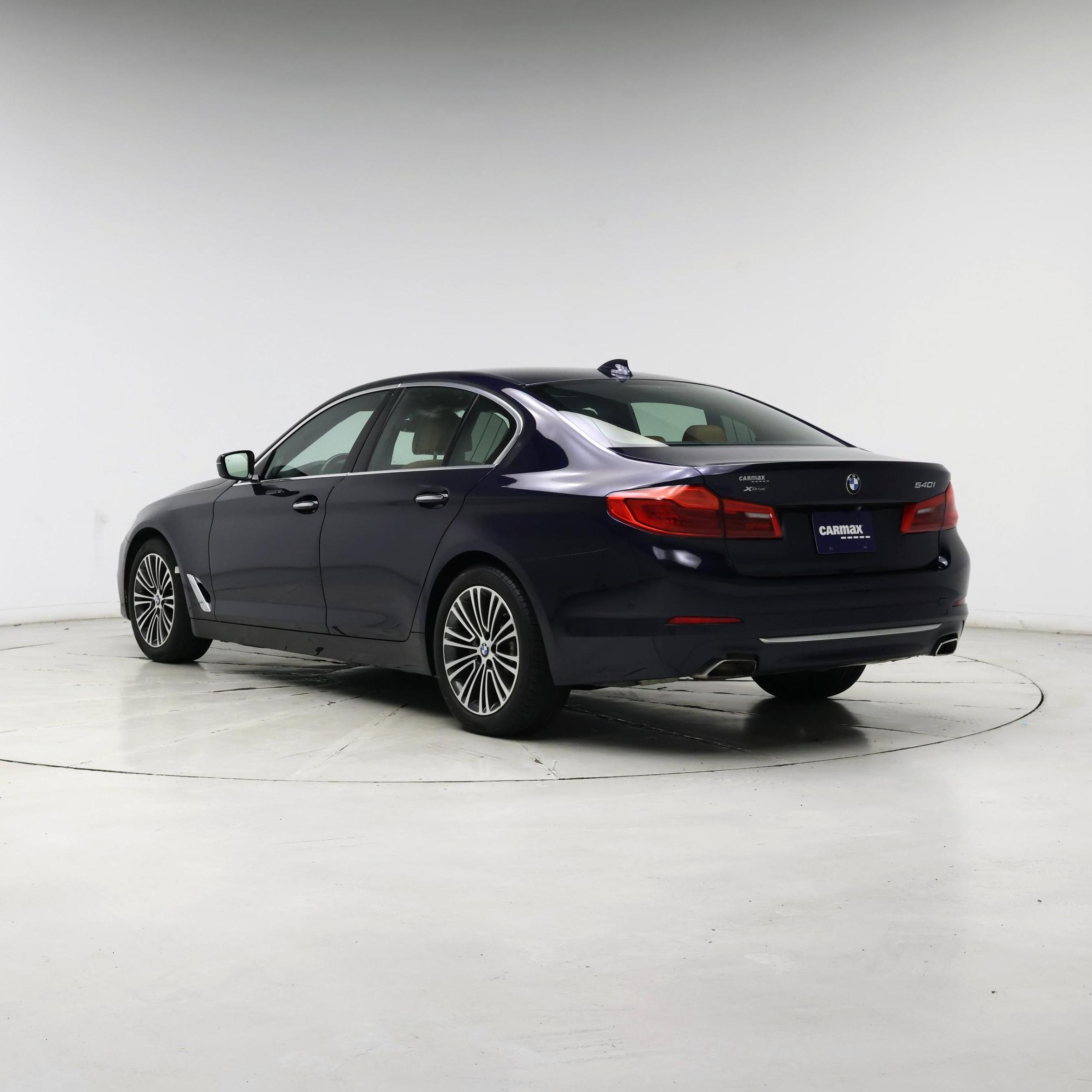 Thumbnail: 2017 BMW 5 Series - 2
