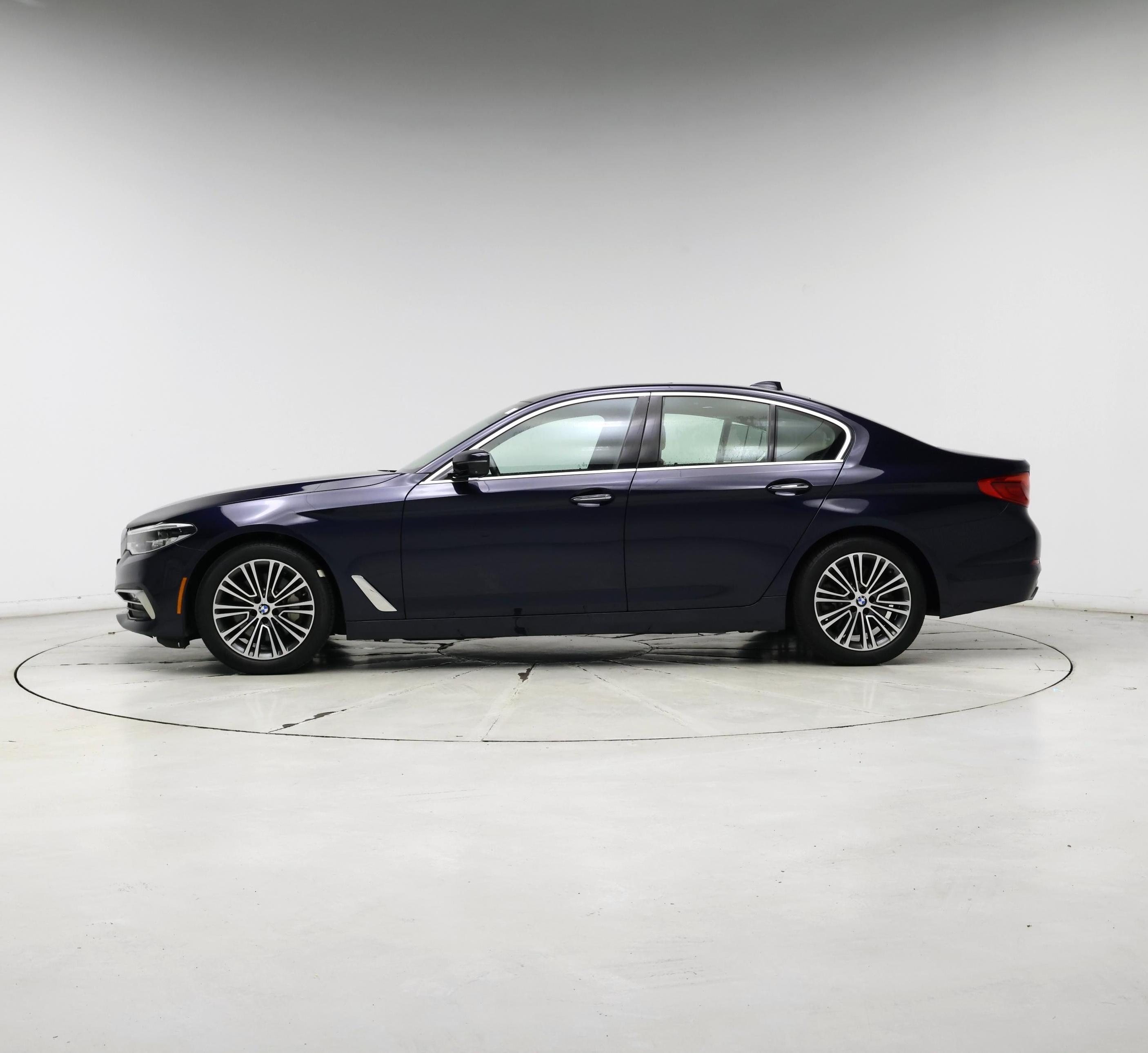 Thumbnail: 2017 BMW 5 Series - 3