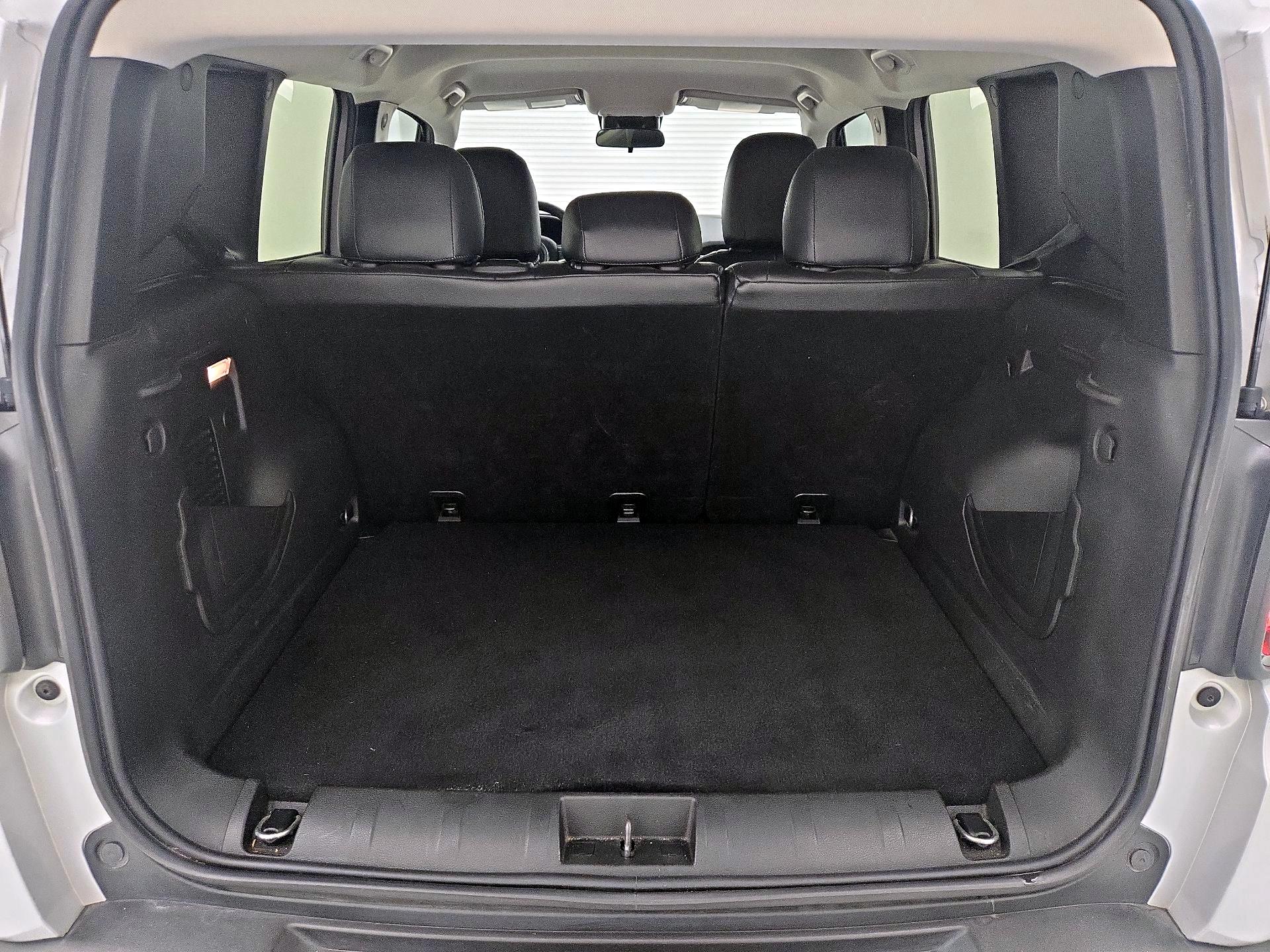 Thumbnail: 2020 Jeep Renegade - 20