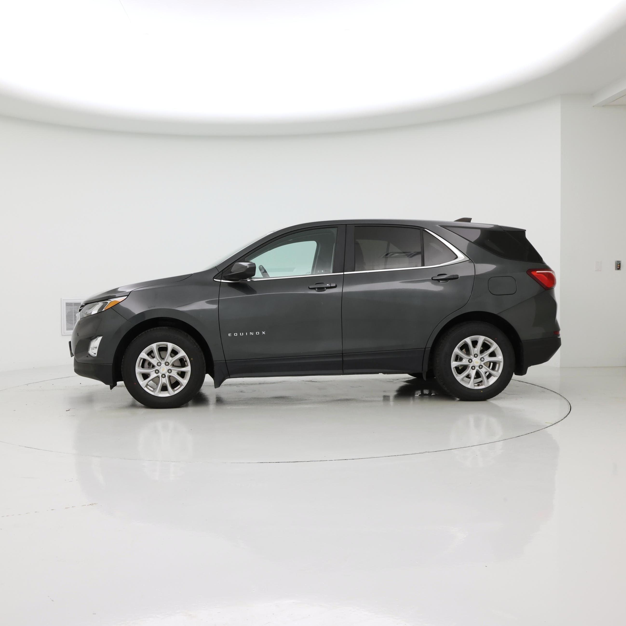 Thumbnail: 2021 Chevrolet Equinox - 3