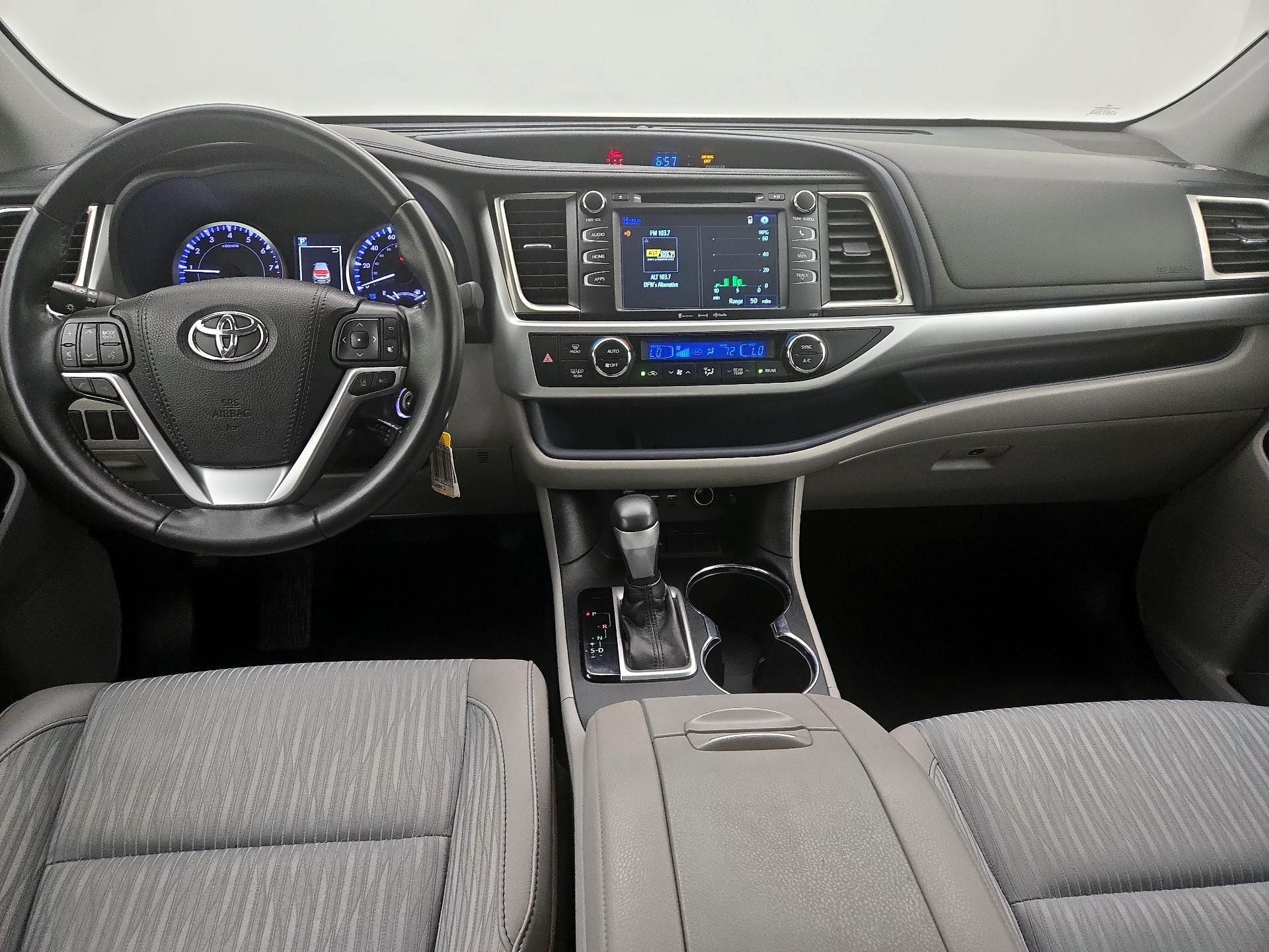 Thumbnail: 2019 Toyota Highlander - 9