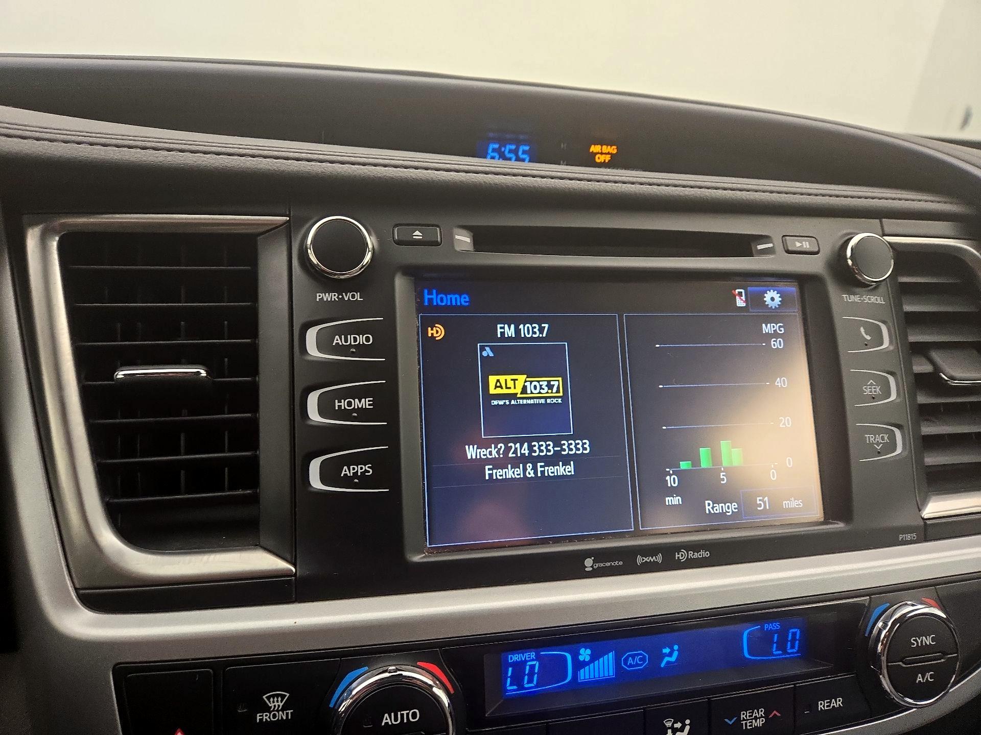 Thumbnail: 2019 Toyota Highlander - 15